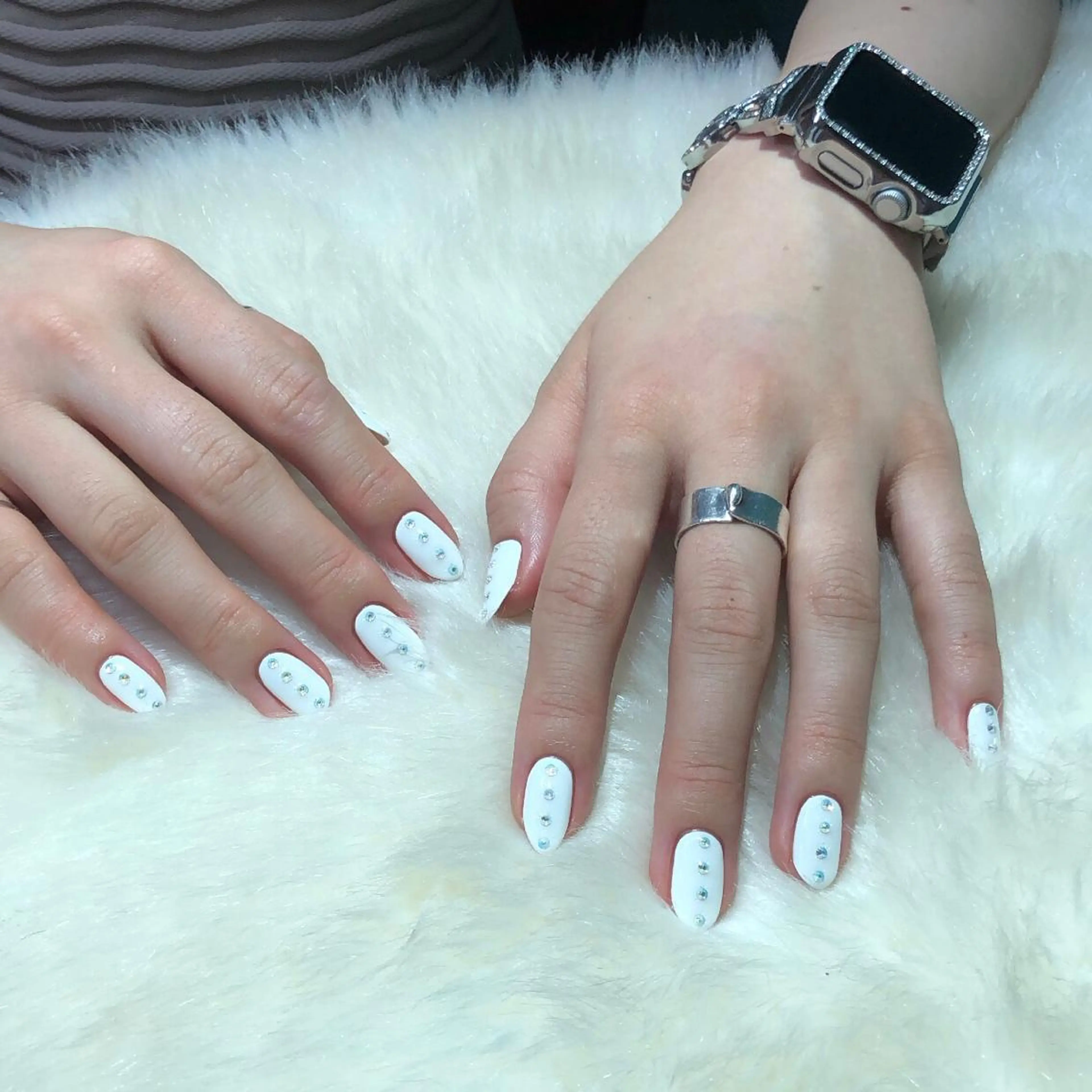 ネイル ハンドネイル フットネイル ハンドケア Nes.Nail所属・Miyagi Asamiのネイルデザイン