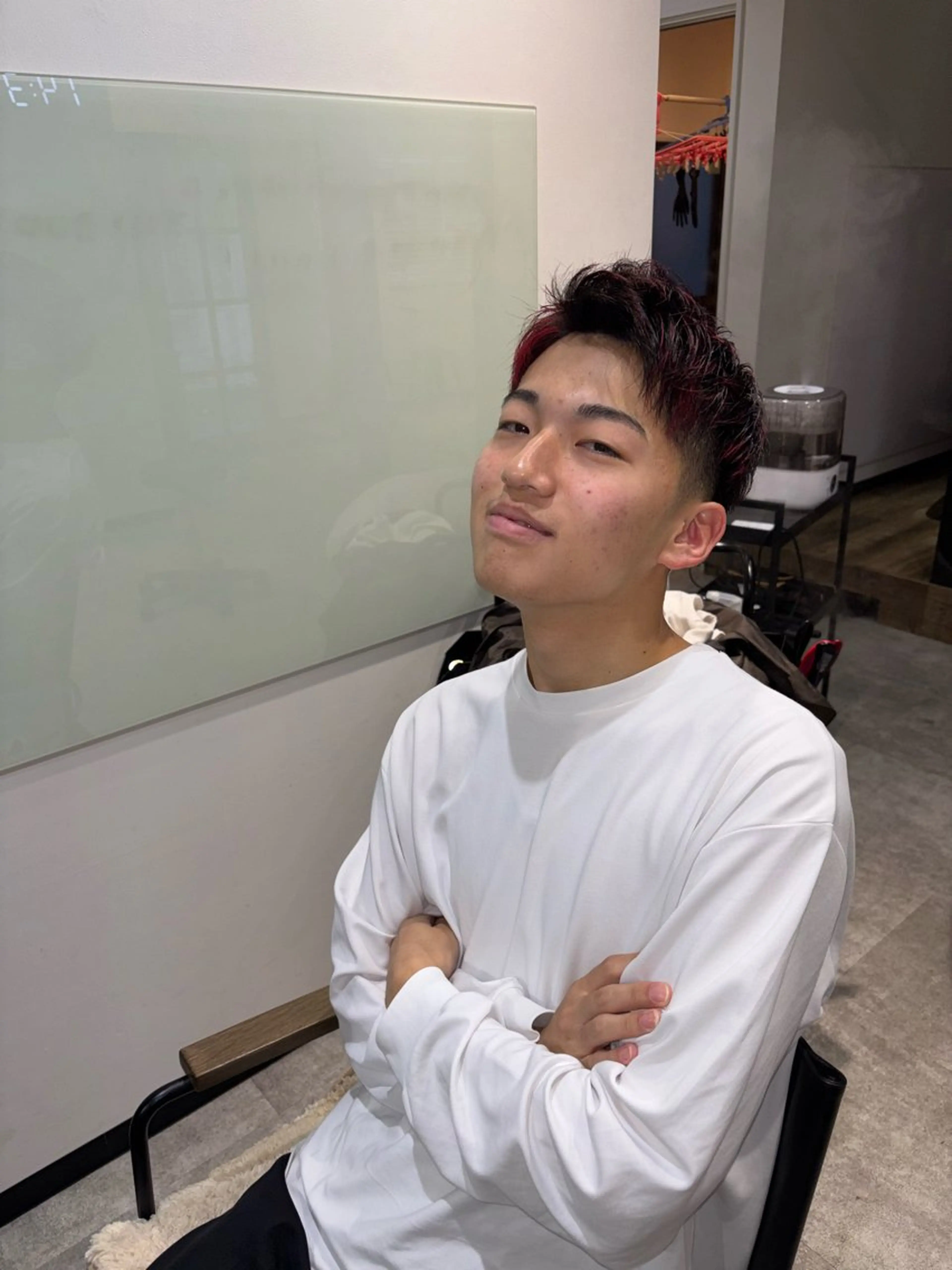 ショート カラー メンズ メンズブリーチ メンズメッシュ ブリーチ メッシュ カット ヘアカラー トリートメント LOG/所属・縮毛/ブリーチ/ メンズ/出口 紗依のヘアスタイル