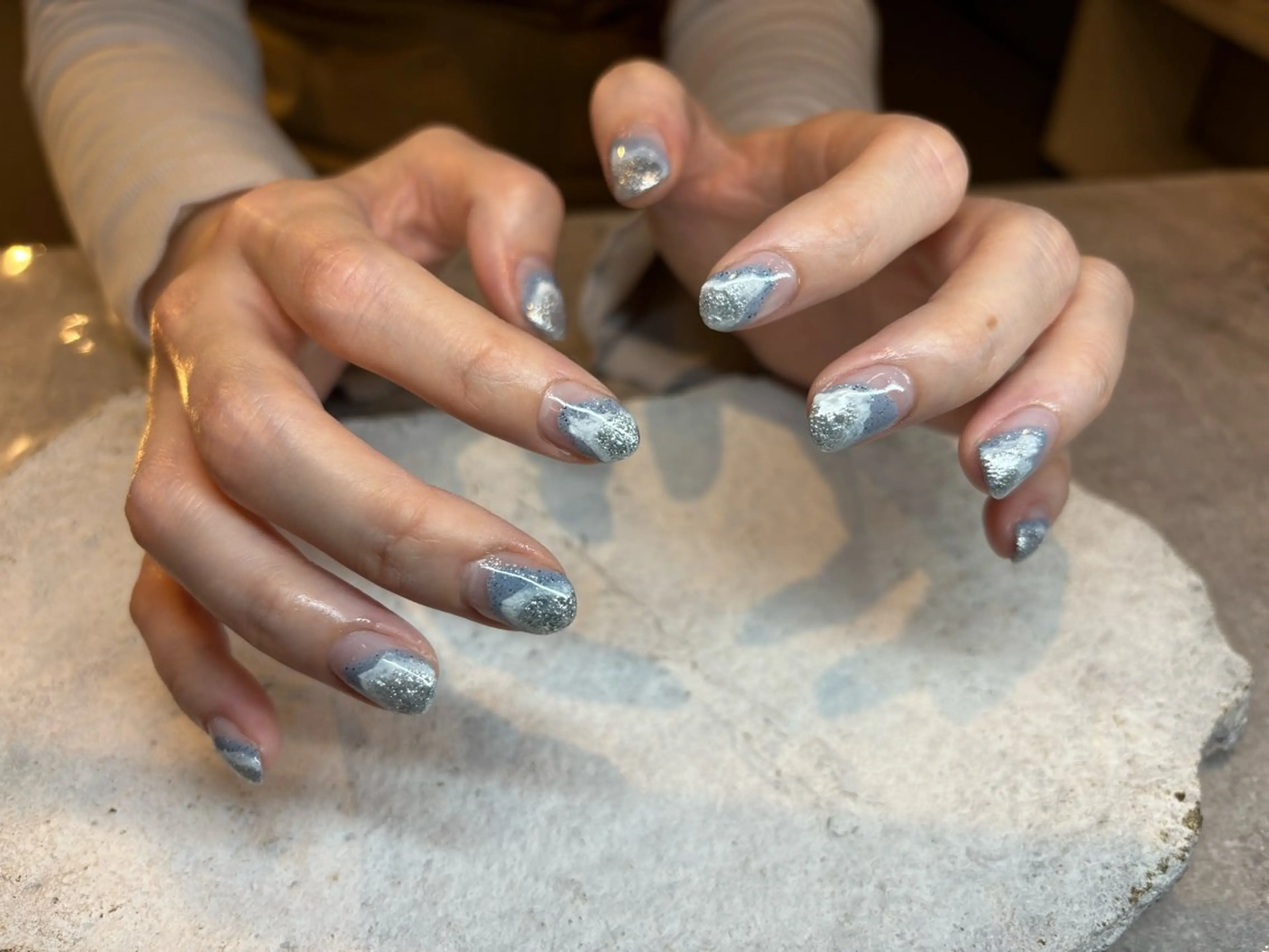 ネイル ブルー ミラーネイル ニュアンスネイル シルバー HONOKA W 【深江橋店】のネイルデザイン