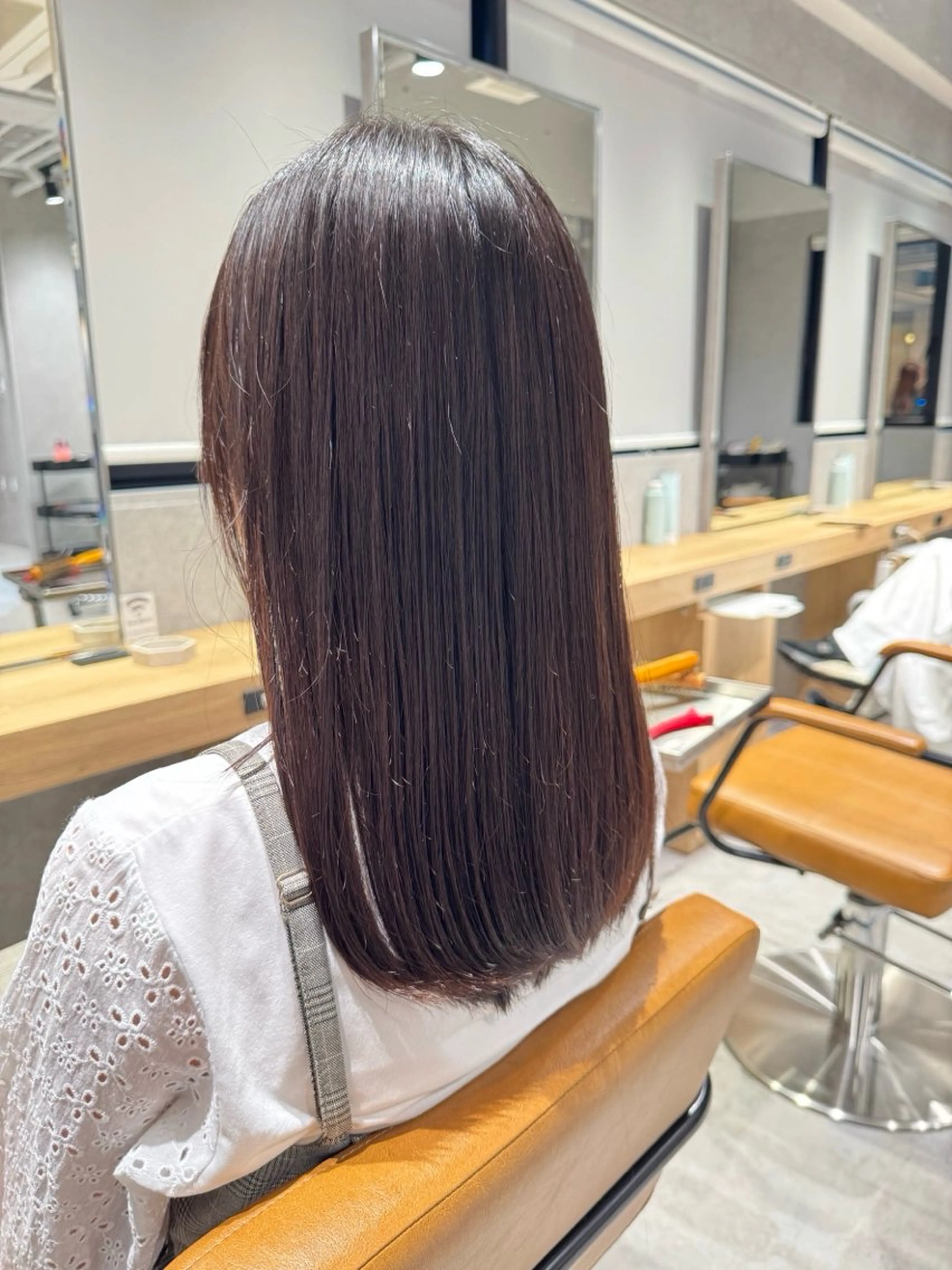 ミディアム カラー ヘアカラー トリートメント 須田 柚希のヘアスタイル