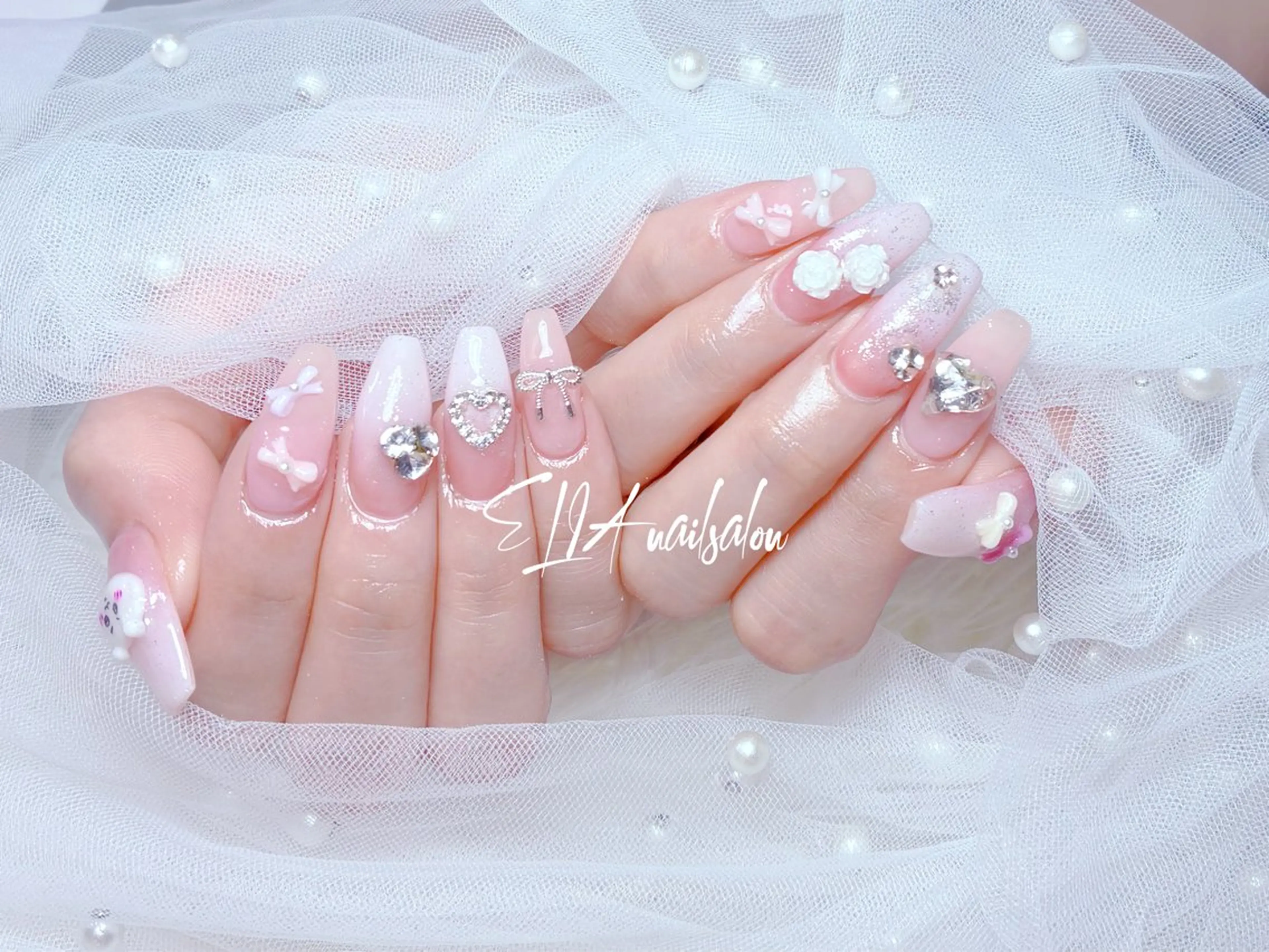 ミディアム ハンドネイル ELIA【エリア】 nailsalonのネイルデザイン