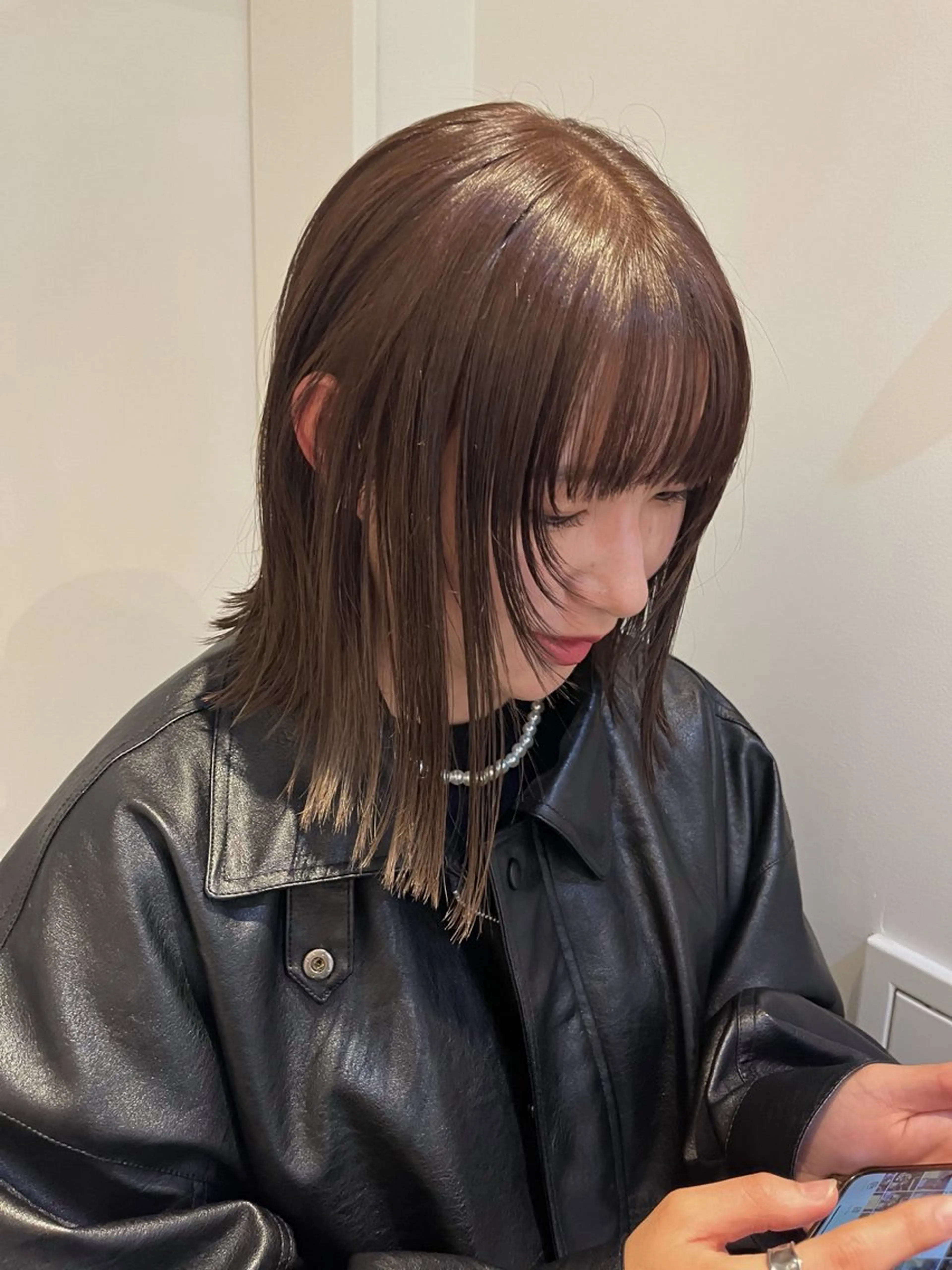 ミディアム KOCHAB 中村穂風のヘアスタイル