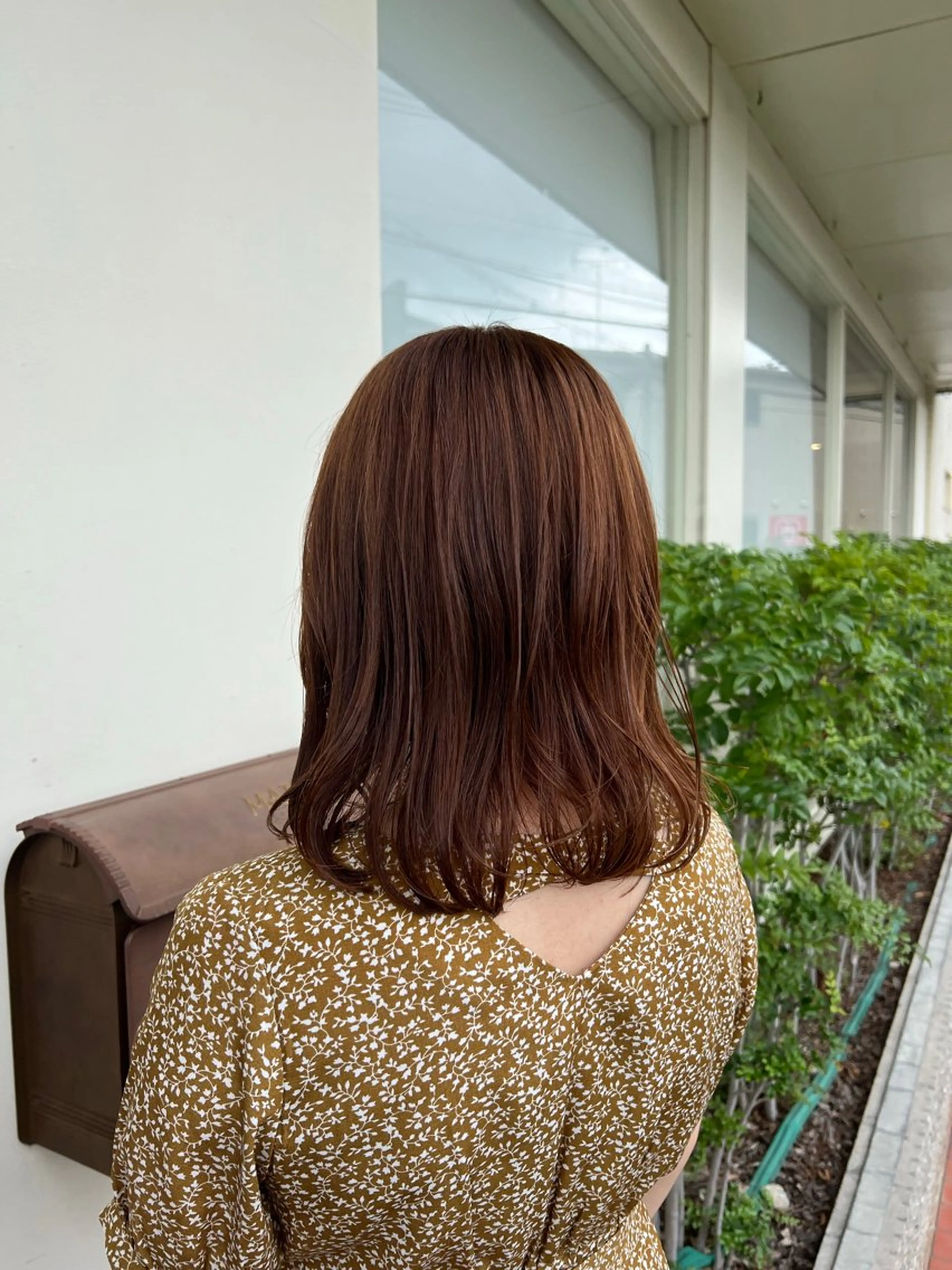 セミロング カラー 長尾ゆりの/ボブ/ ベージュ/ハイトーンのヘアスタイル