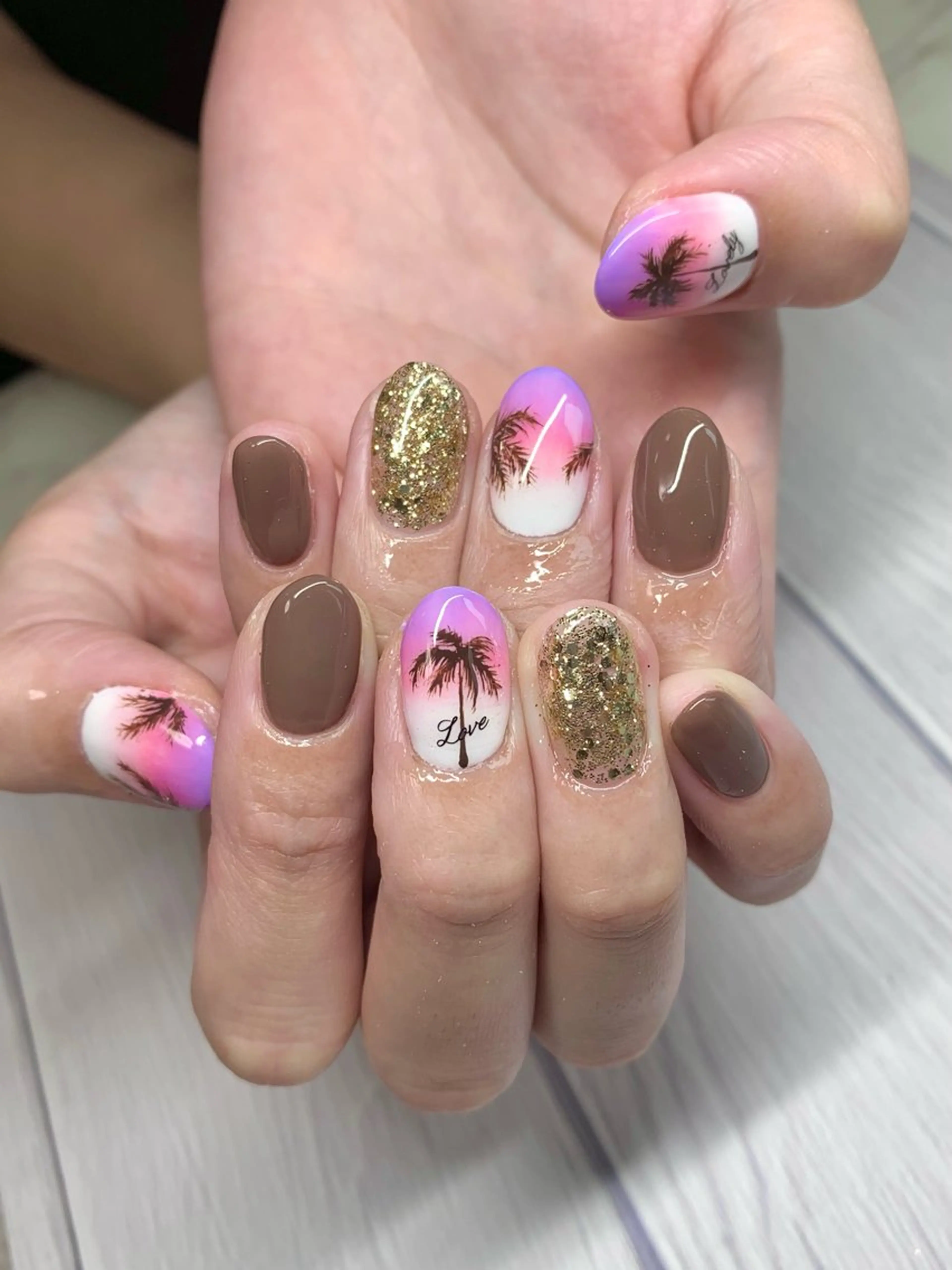 ネイル 夏ネイル ハンドネイル Nailsalon E's cafeのネイルデザイン