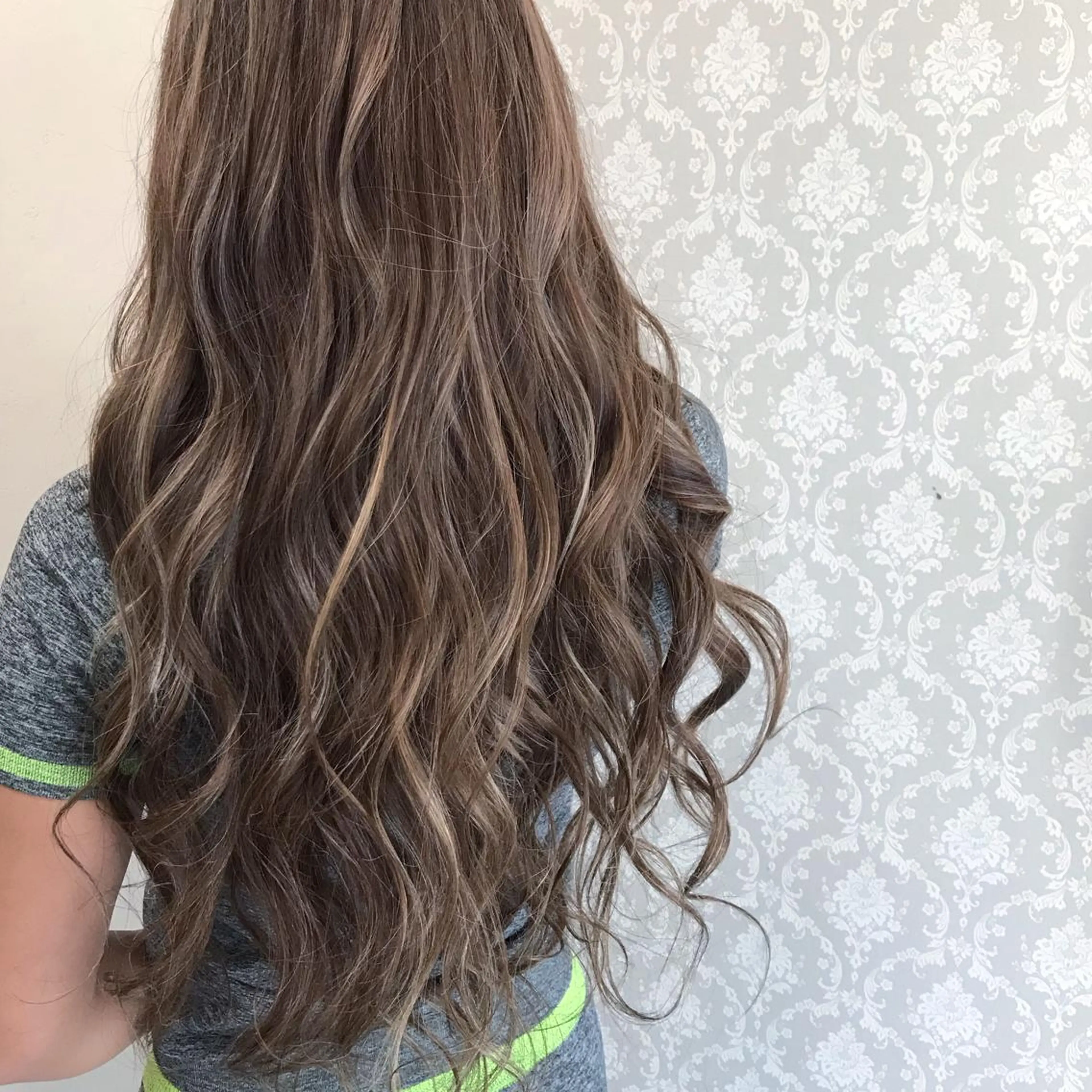 カラー ハイライトカラー ササキ トモシのヘアスタイル