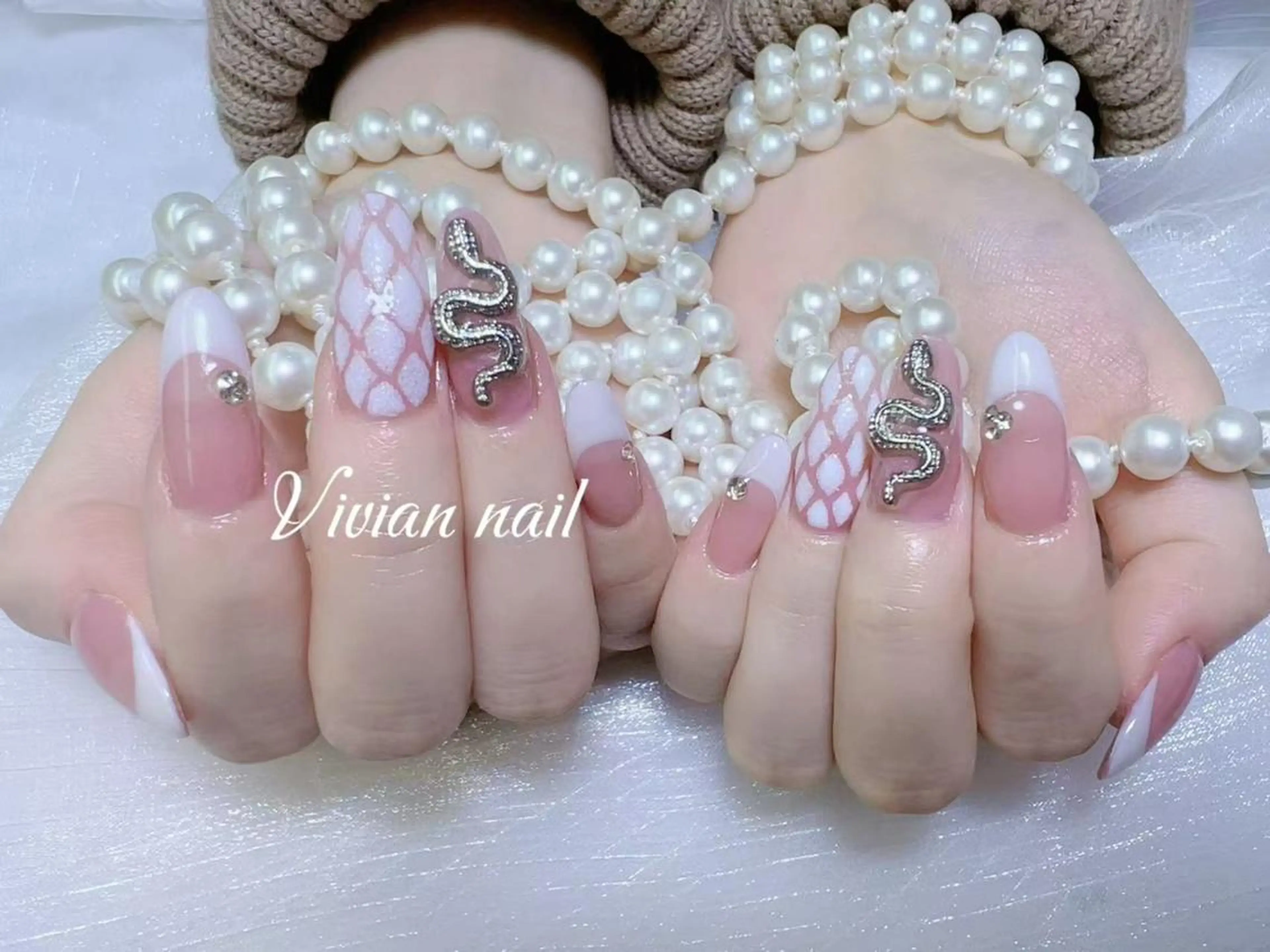 ネイル VIVIAN リサのネイルデザイン