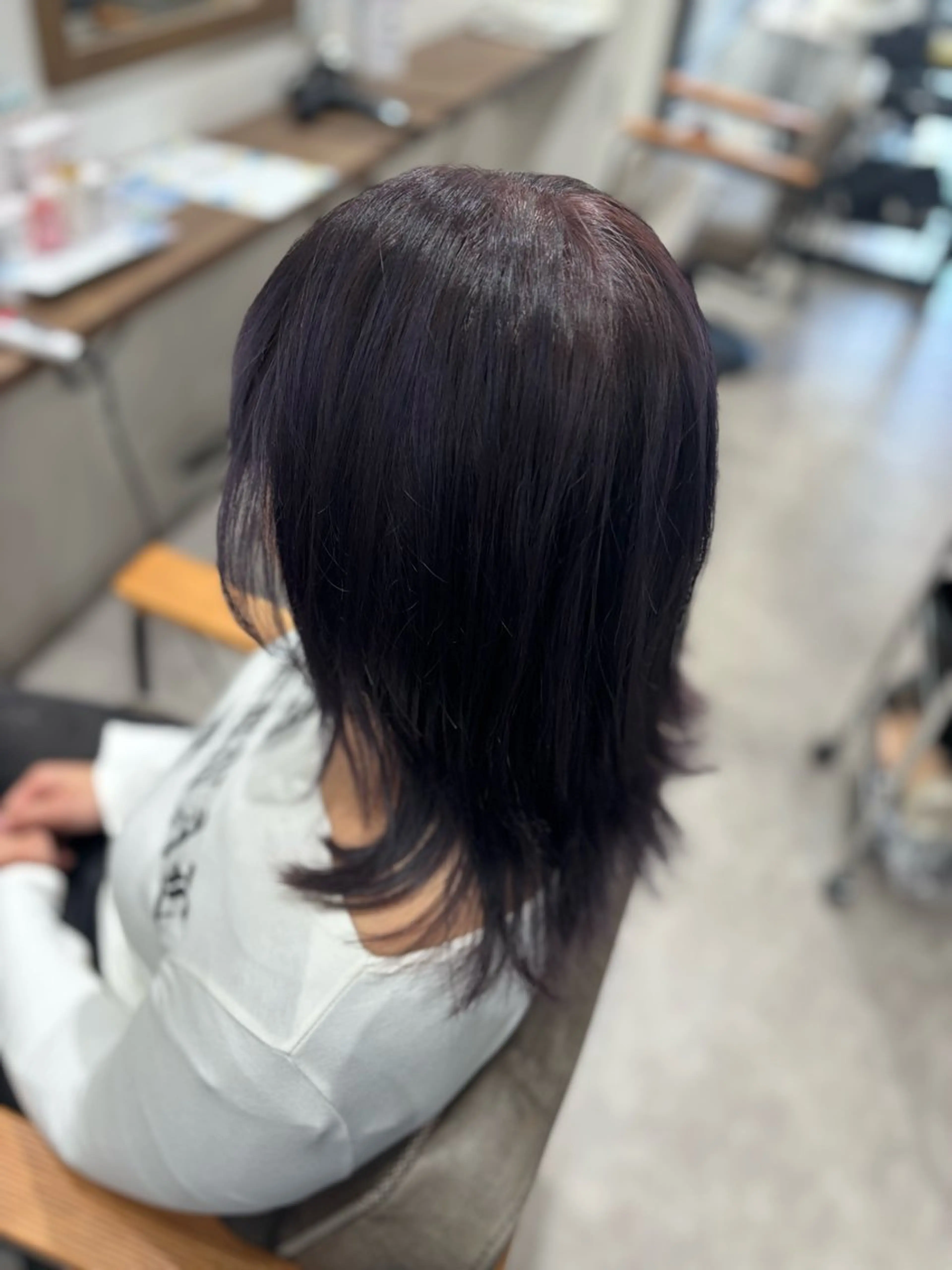 ミディアム カラー ブリーチ 透明感カラー ダブルカラー パープルカラー バイオレットカラー ヘアカラー トリートメント おかだ まなみのヘアスタイル