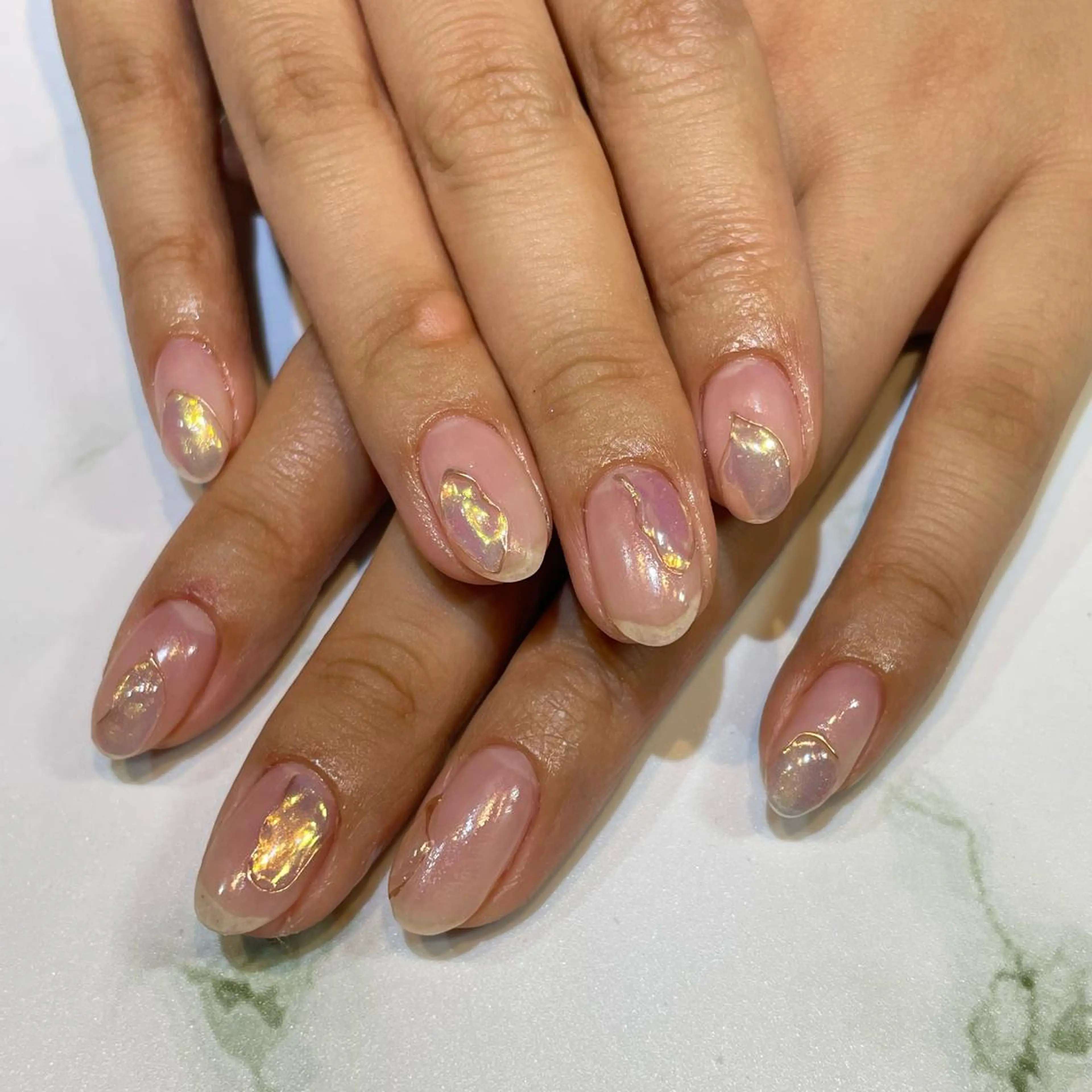 ネイル オーロラネイル ニュアンスネイル ハンドネイル 糀屋 彩奈のネイルデザイン