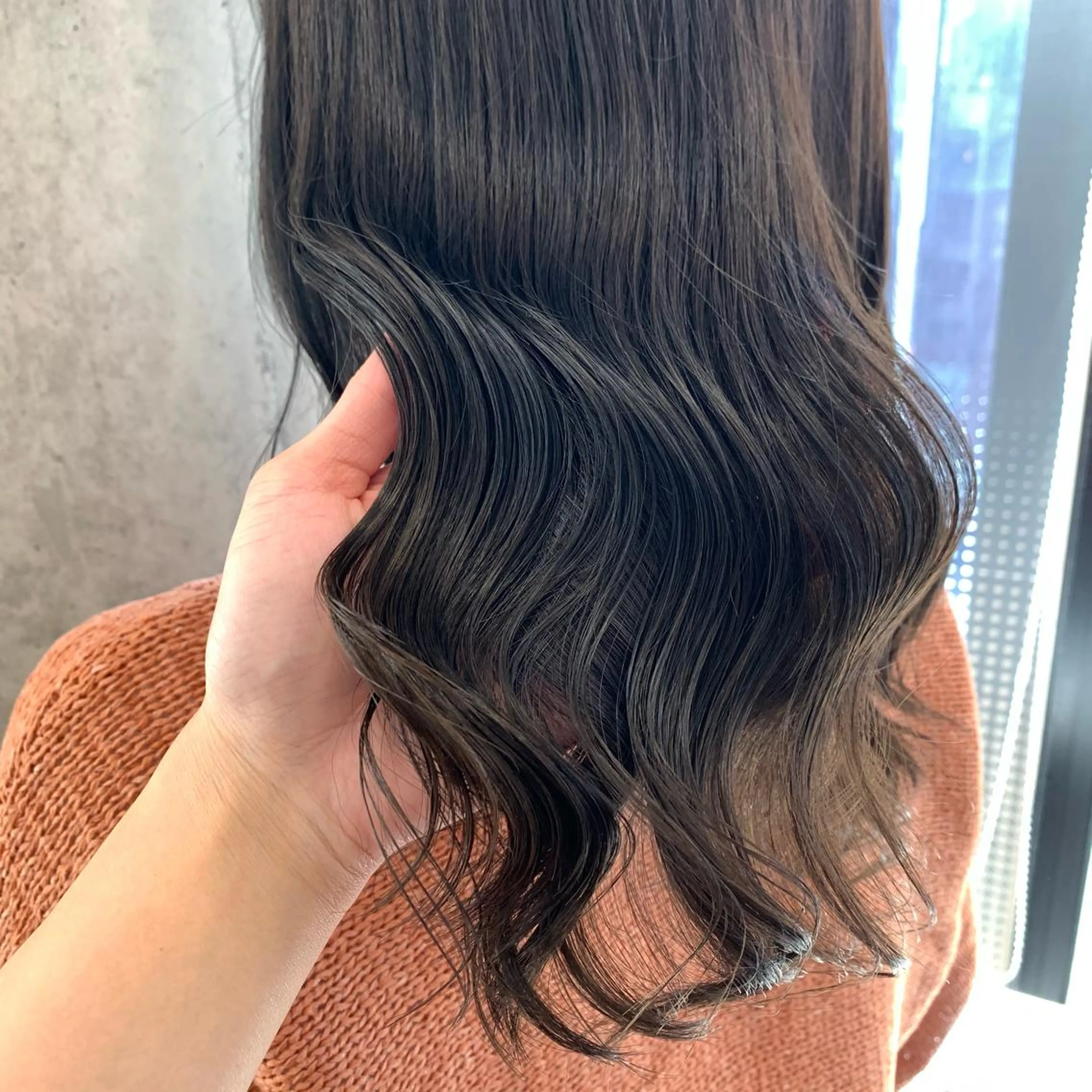 セミロング カット ヘアカラー トリートメント サソウ ユリエ🥥のヘアスタイル