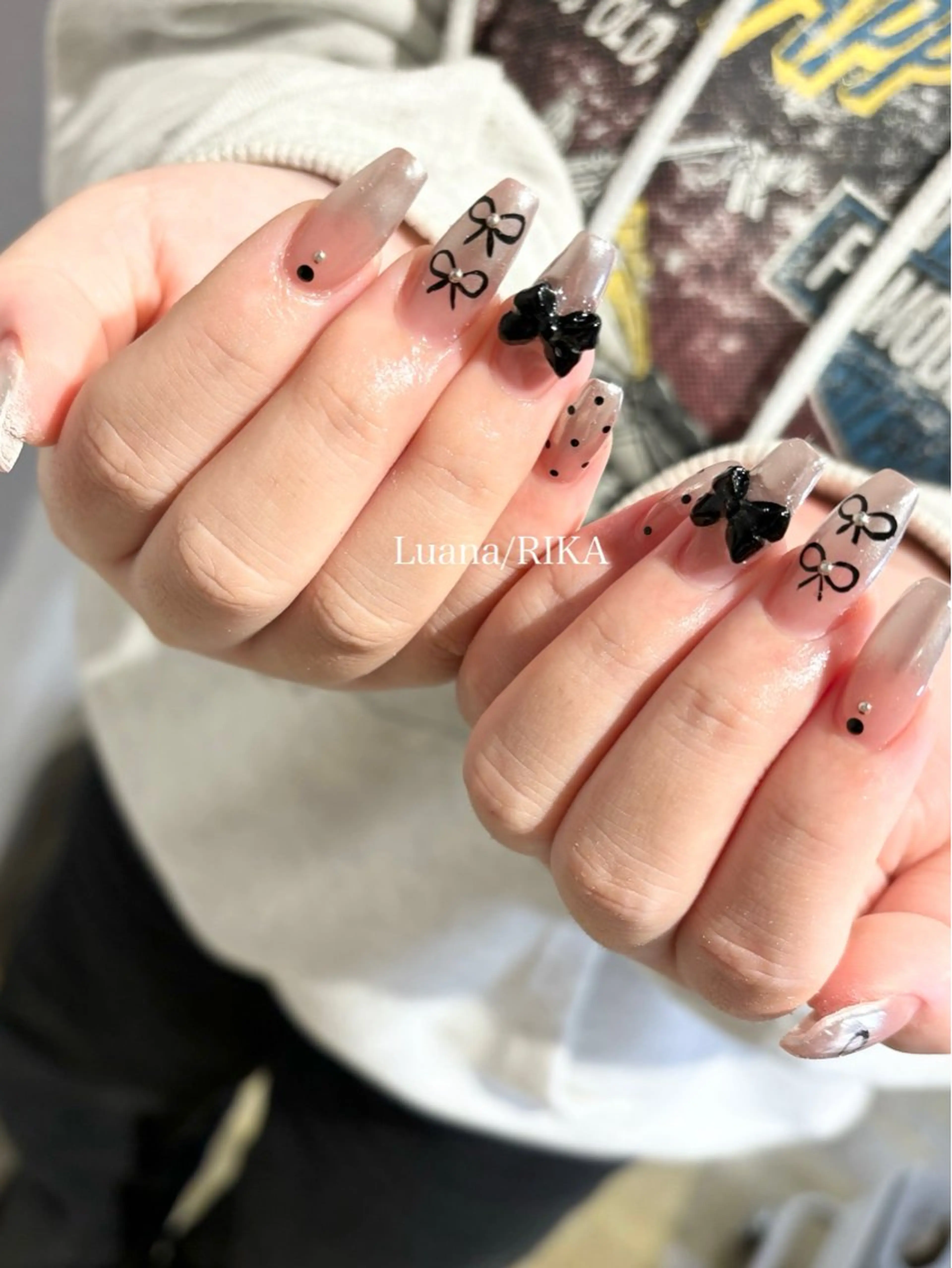 ネイル リボン ハンドネイル Nail Salon Luana Rikaのネイルデザイン