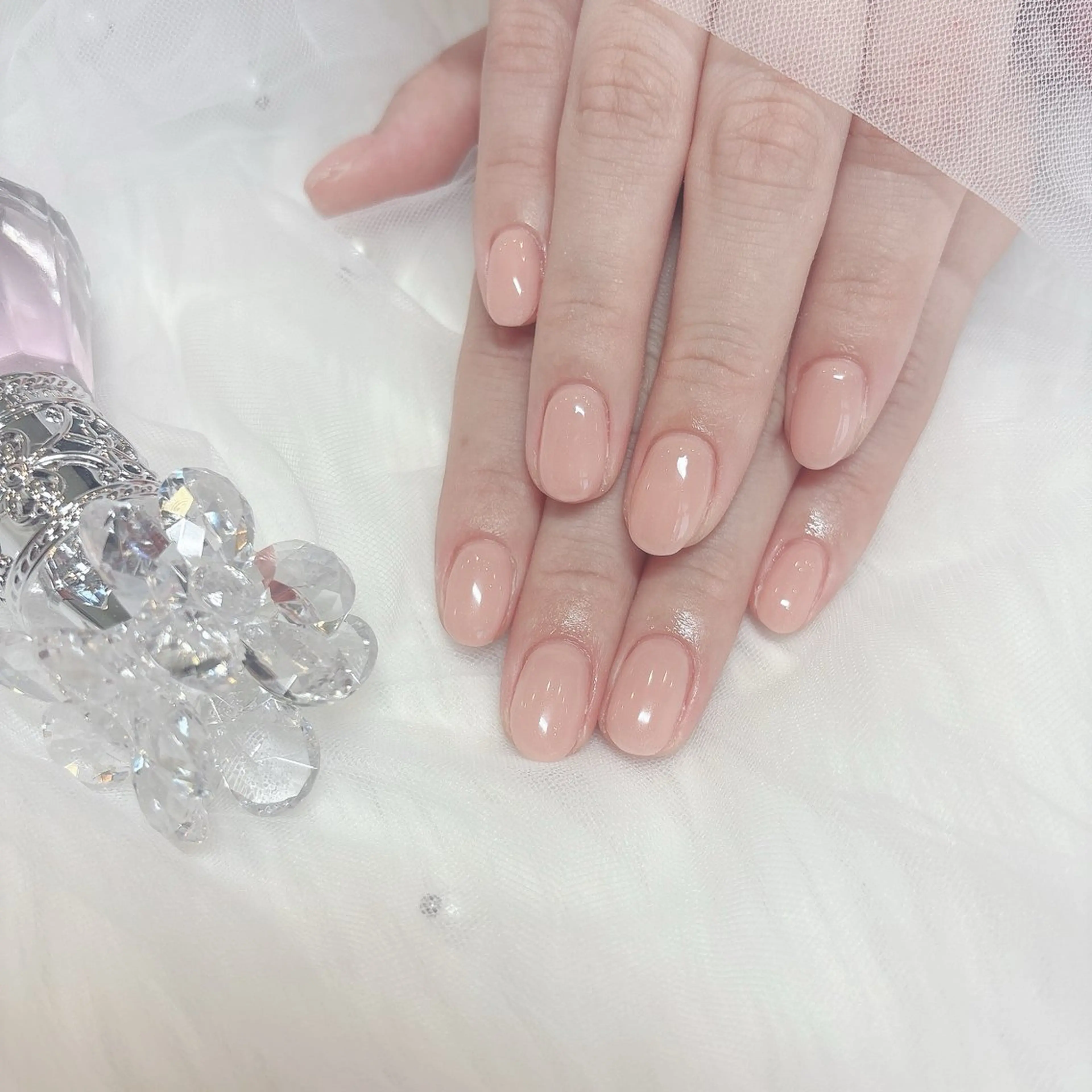 ネイル ラメ(グリッター) ロングネイル ワンカラーネイル ピンク ピンクベージュ aba nail ♡ akuaのネイルデザイン