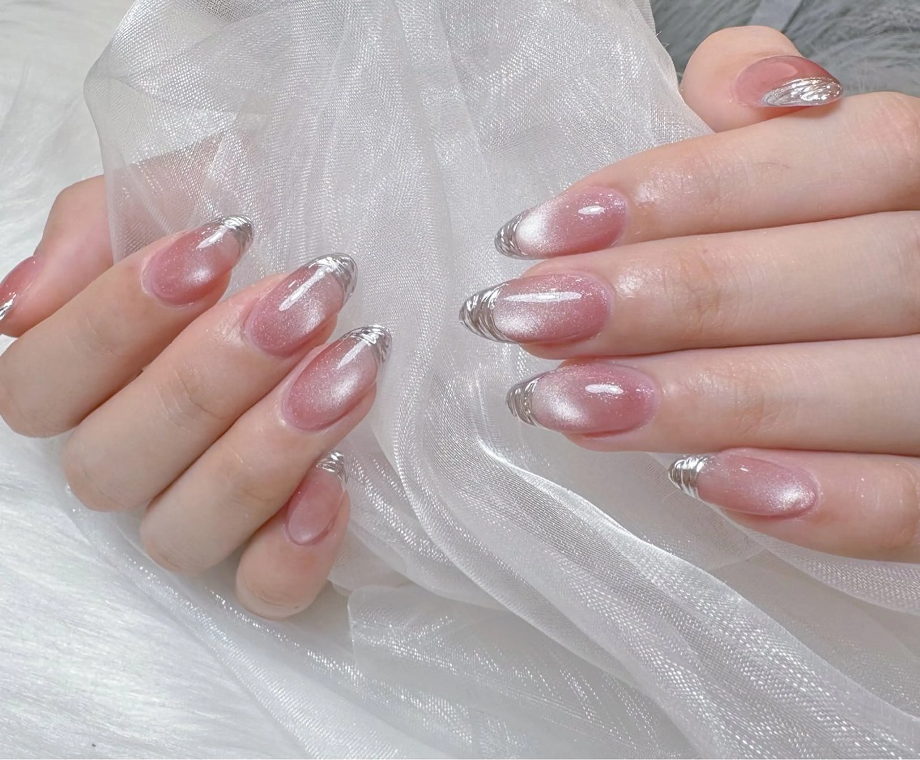 ネイル チークネイル 韓国ネイル マグネットネイル オフィスネイル リボン ハンドネイル SHE. Nail Otsukaのネイルデザイン