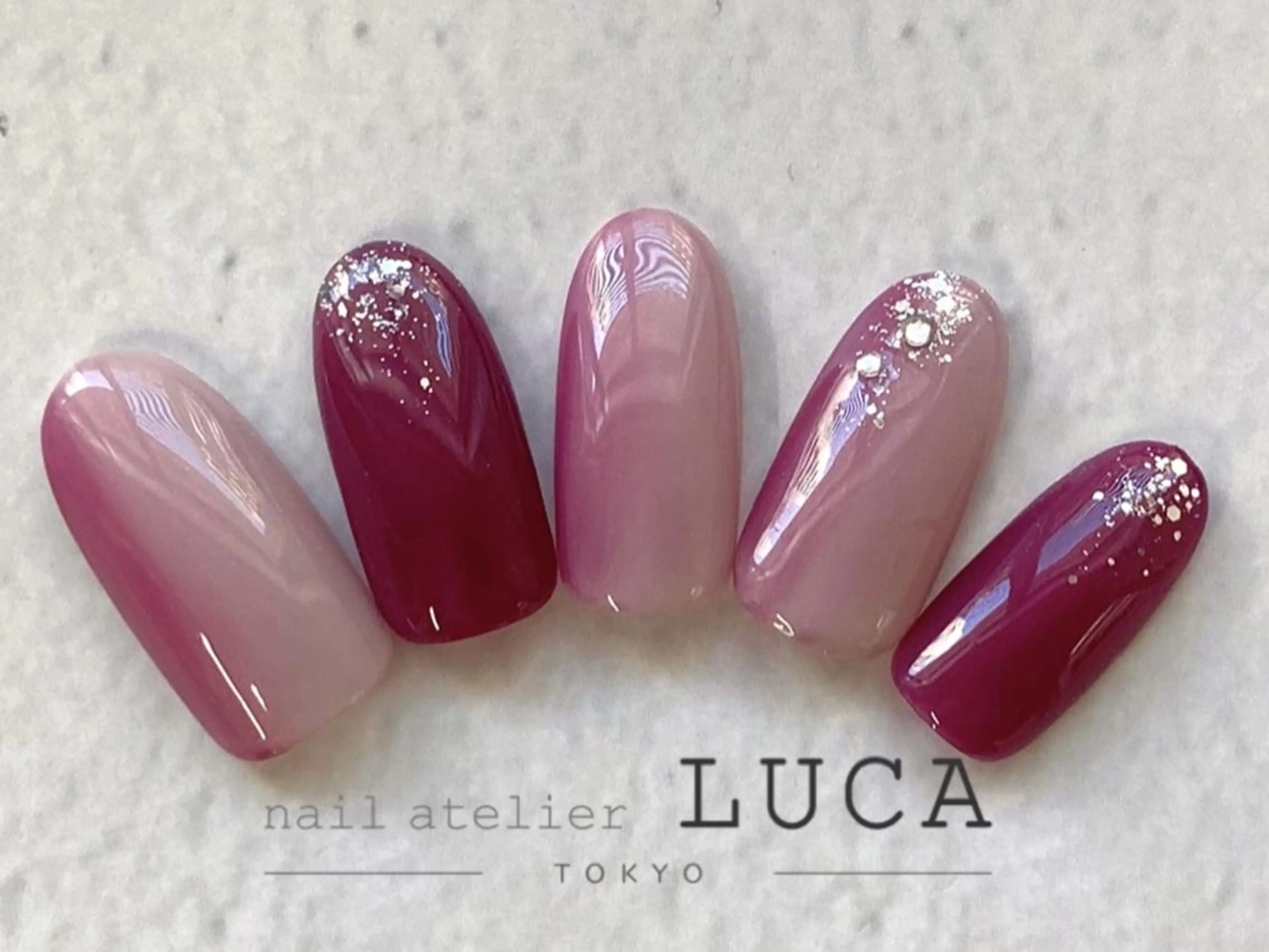 ネイル アートネイル オーロラネイル クリアネイル 長さ出し フットネイル ハンドネイル ネイルアトリエルカ スタッフのネイルデザイン