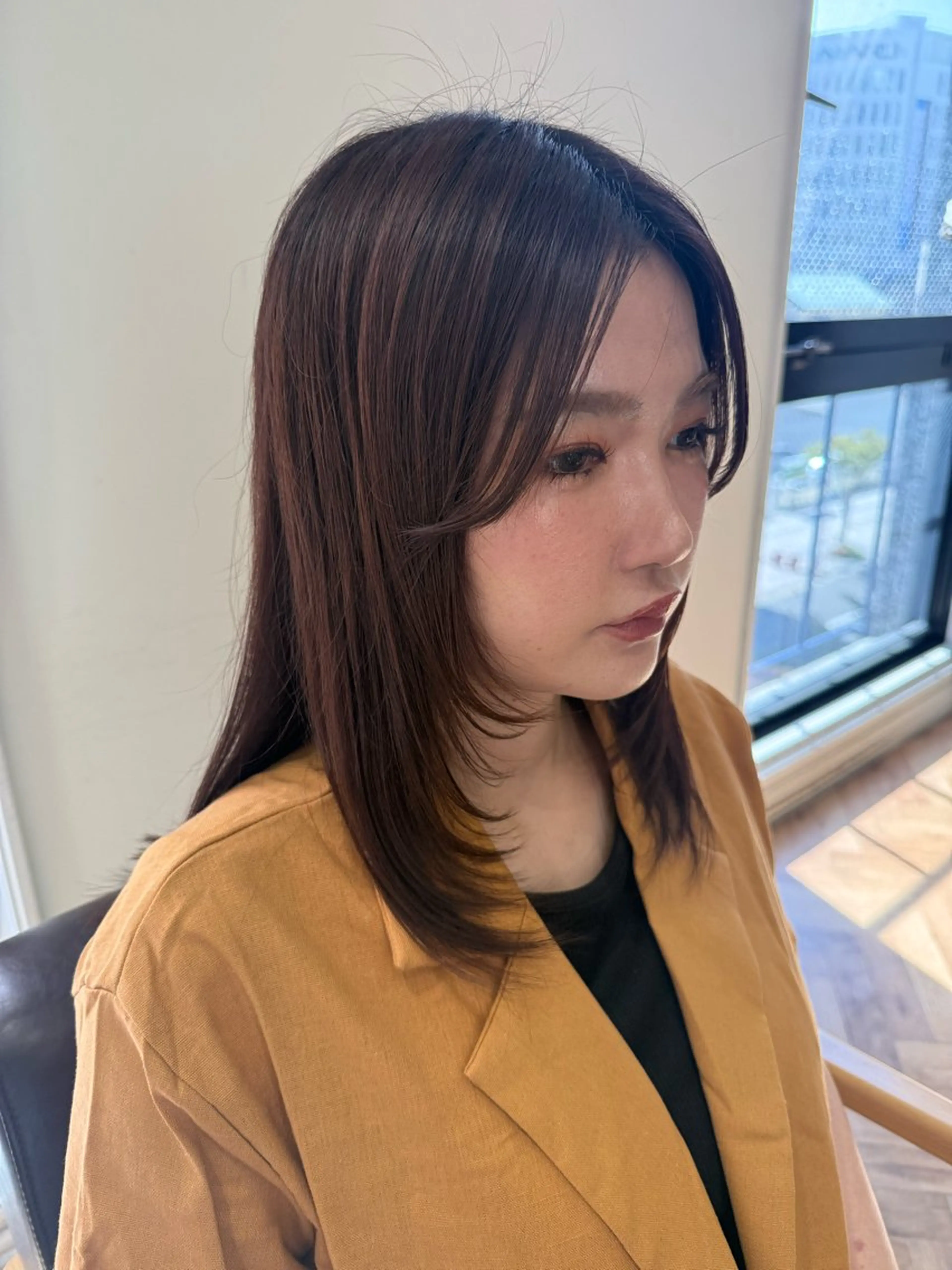 ミディアム レイヤーカット 溝口 槙里也のヘアスタイル