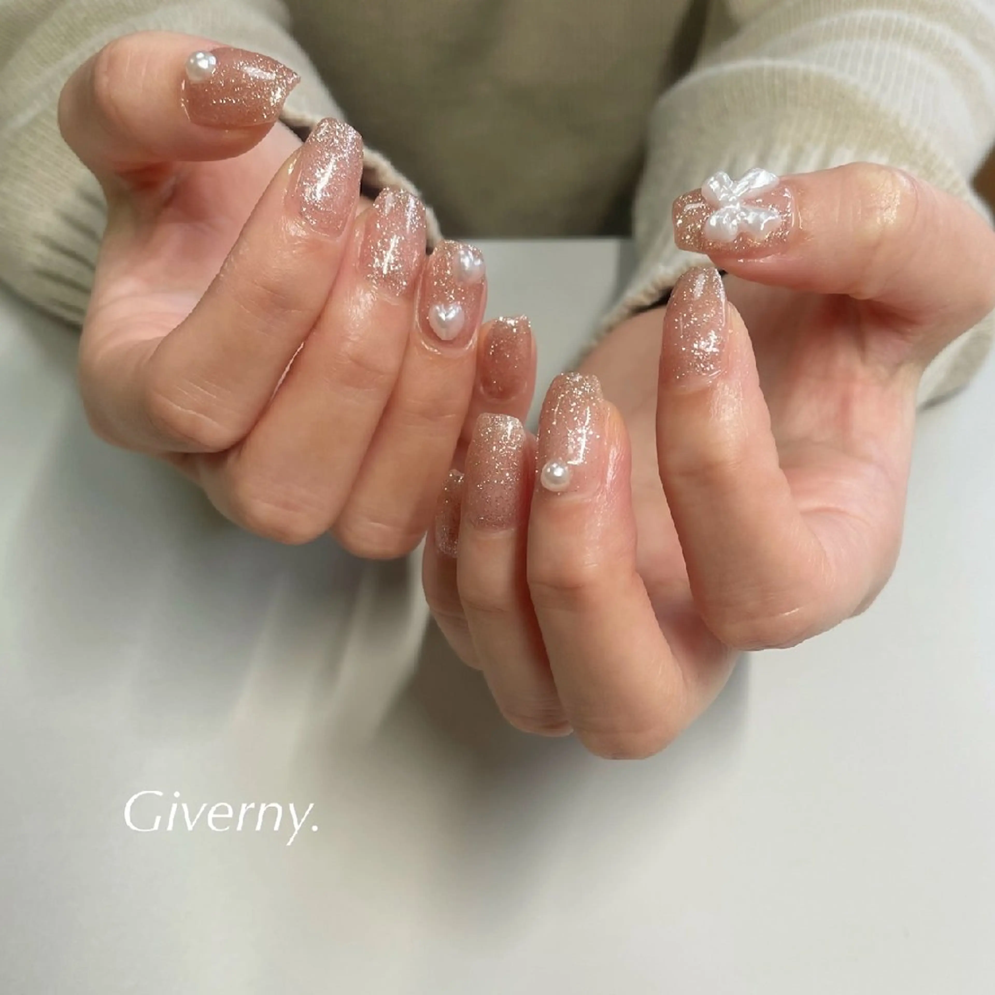 ネイル フラッシュネイル 冬ネイル ハンドネイル Giverny .のネイルデザイン