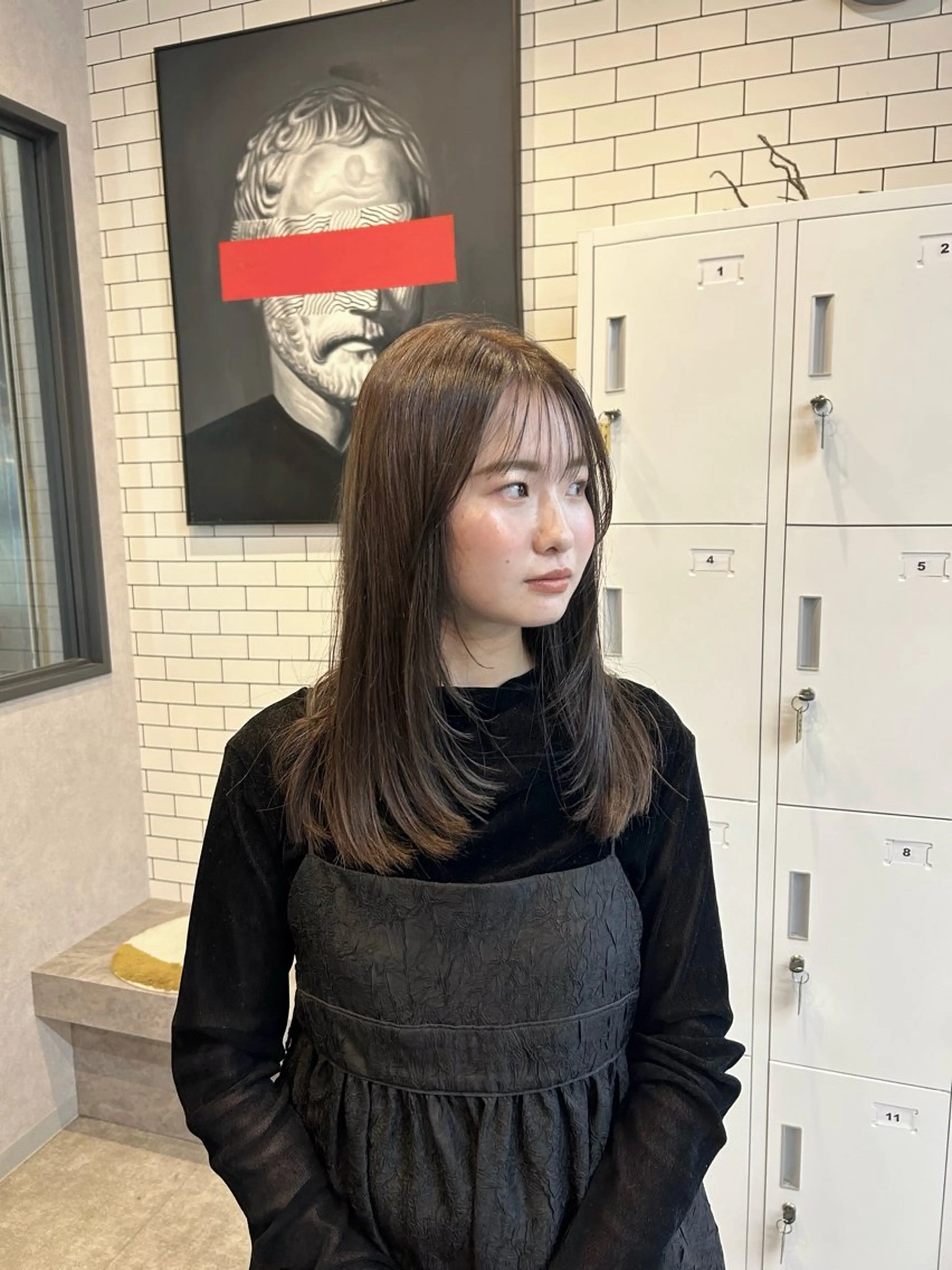 ミディアム カラー レイヤーカット いなみね はるきのヘアスタイル