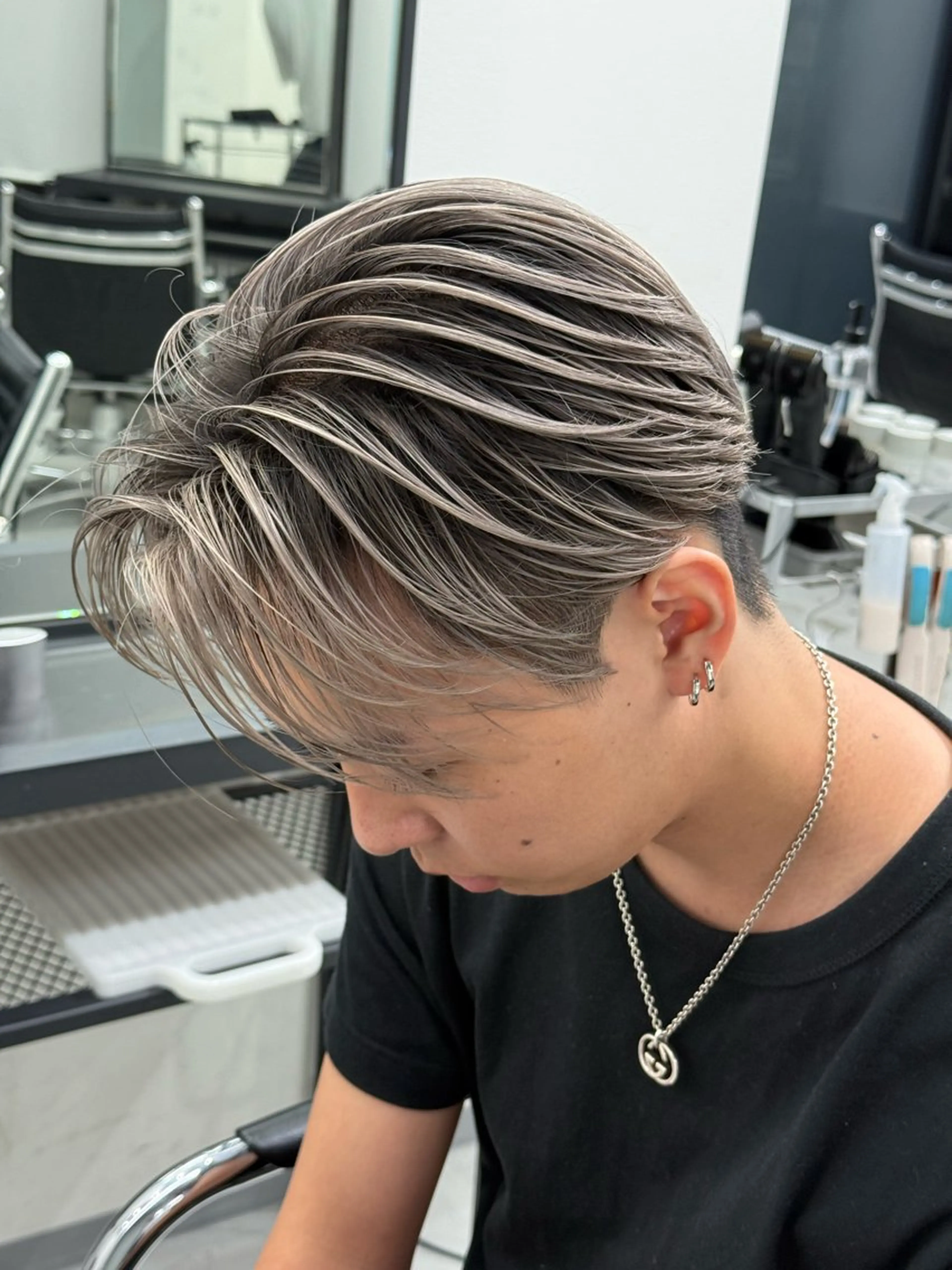 ミディアム カラー メンズ メンズバレイヤージュ バレイヤージュ デザインカラー レイヤーカット ヘアカラー sol by gisele所属・takumi/パーマ /バレイヤージュのヘアスタイル