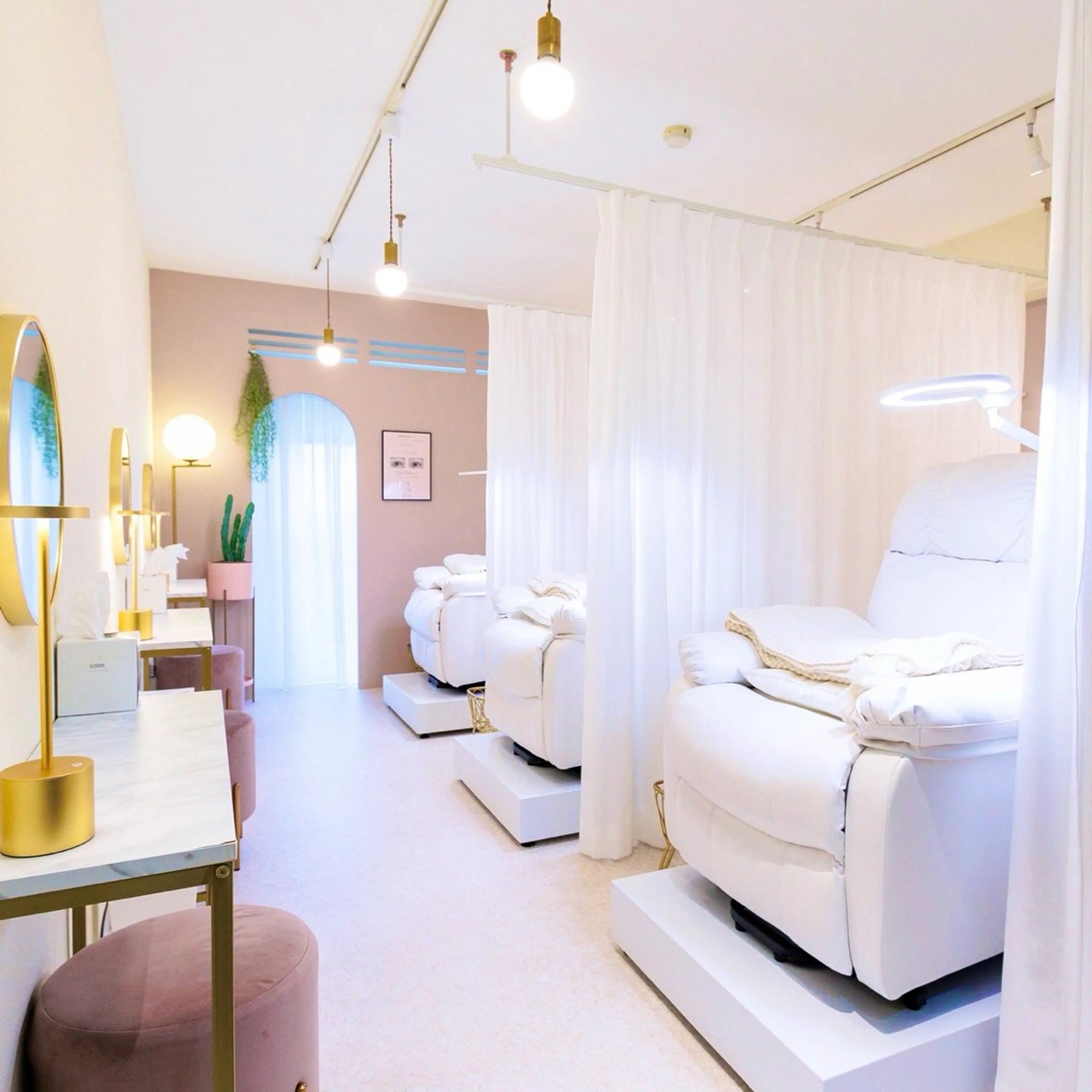 マツエク・マツパ カラーマツエク 韓国風マツエク Ange.Ebis所属・ぱっちり🎀eye /恵比寿Ange🪽のマツエク・マツパデザイン