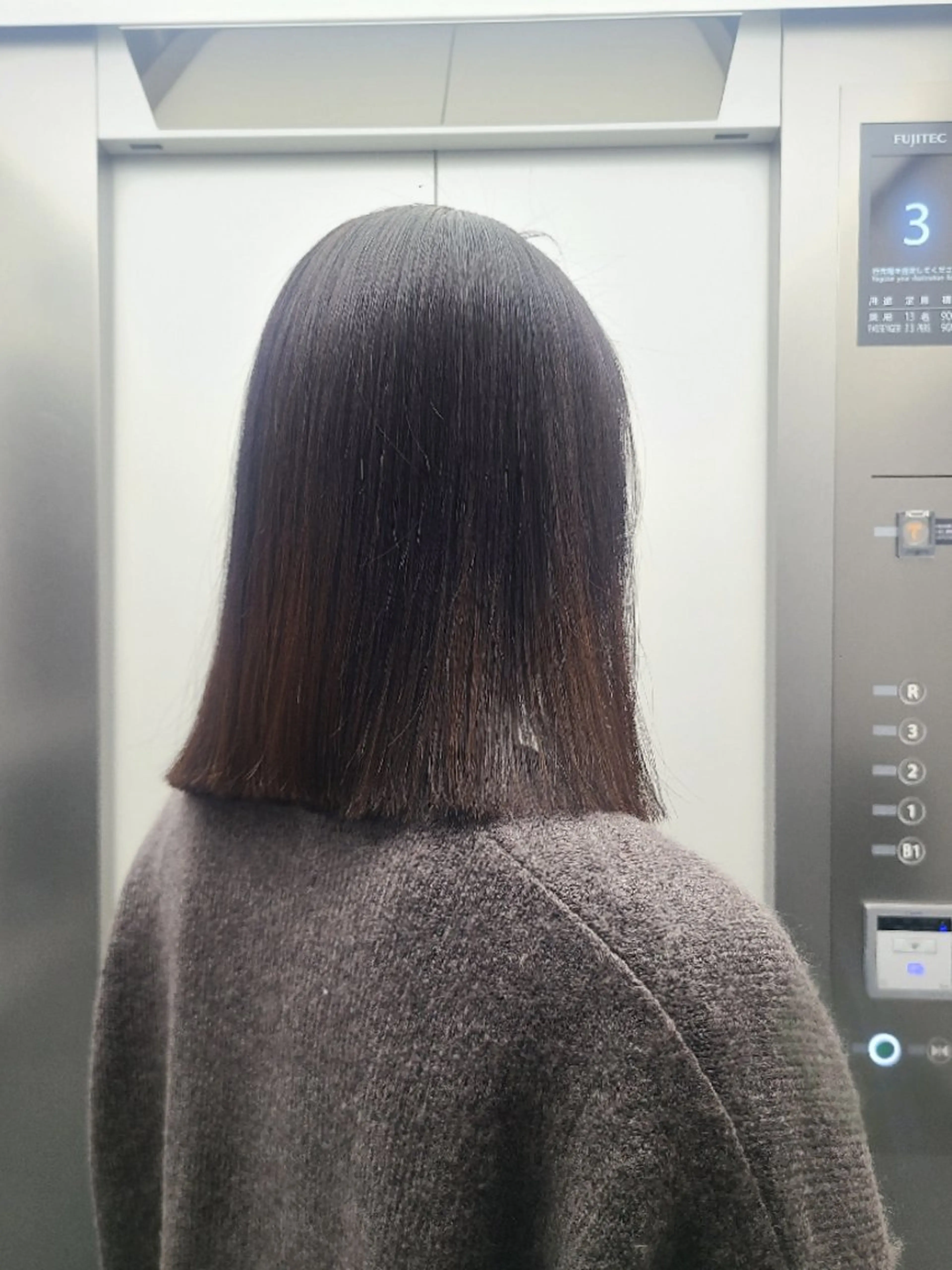 ミディアム ボブ yolo.所属・夜特化型ヘアサロン 𓃱yolo.タナベのヘアスタイル