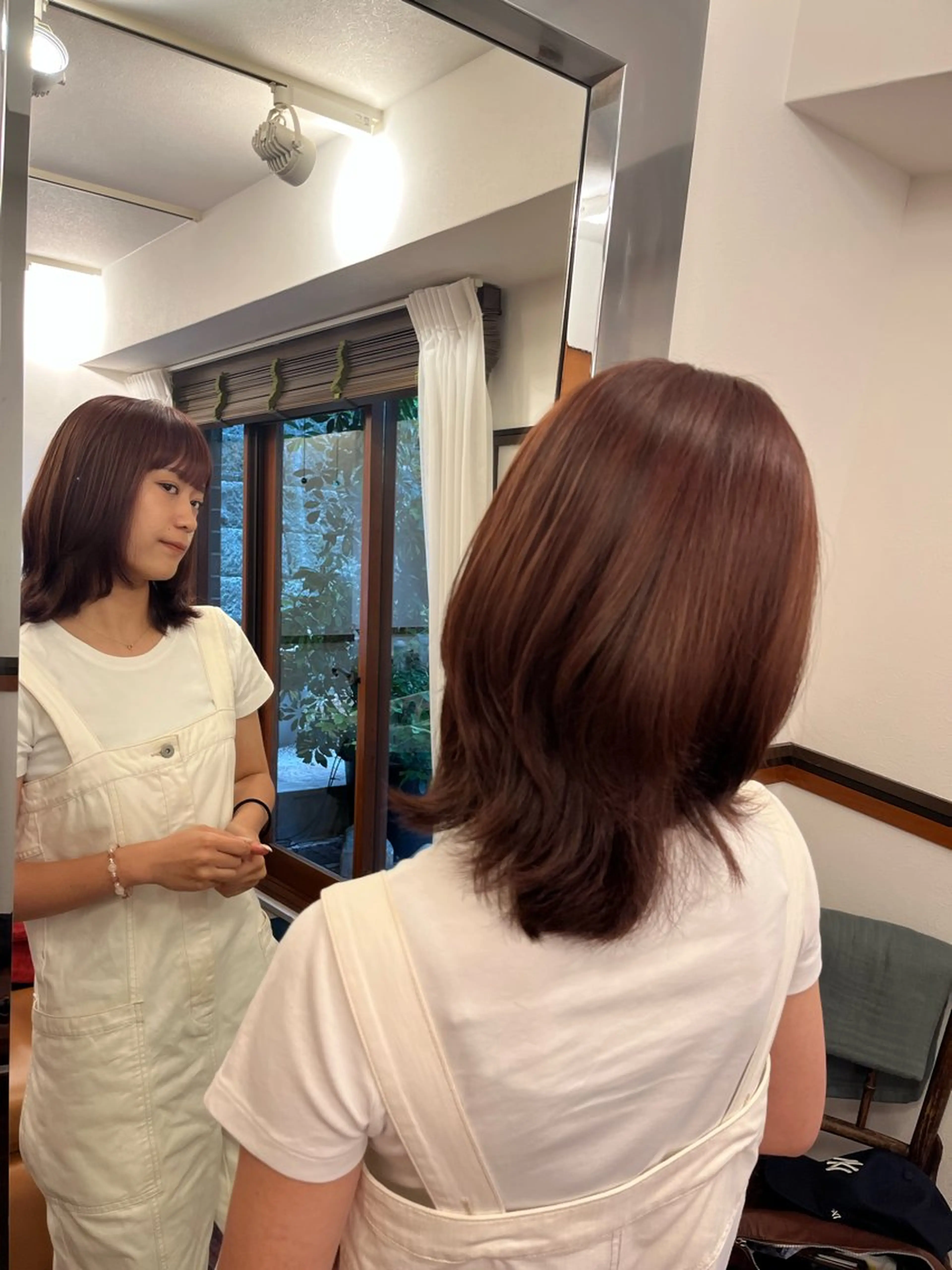 セミロング カラー ブラウンカラー レッドカラー レッドブラウン レイヤーカット SUN所属・ボブカット／レイヤー ／白金台／小澤創のヘアスタイル