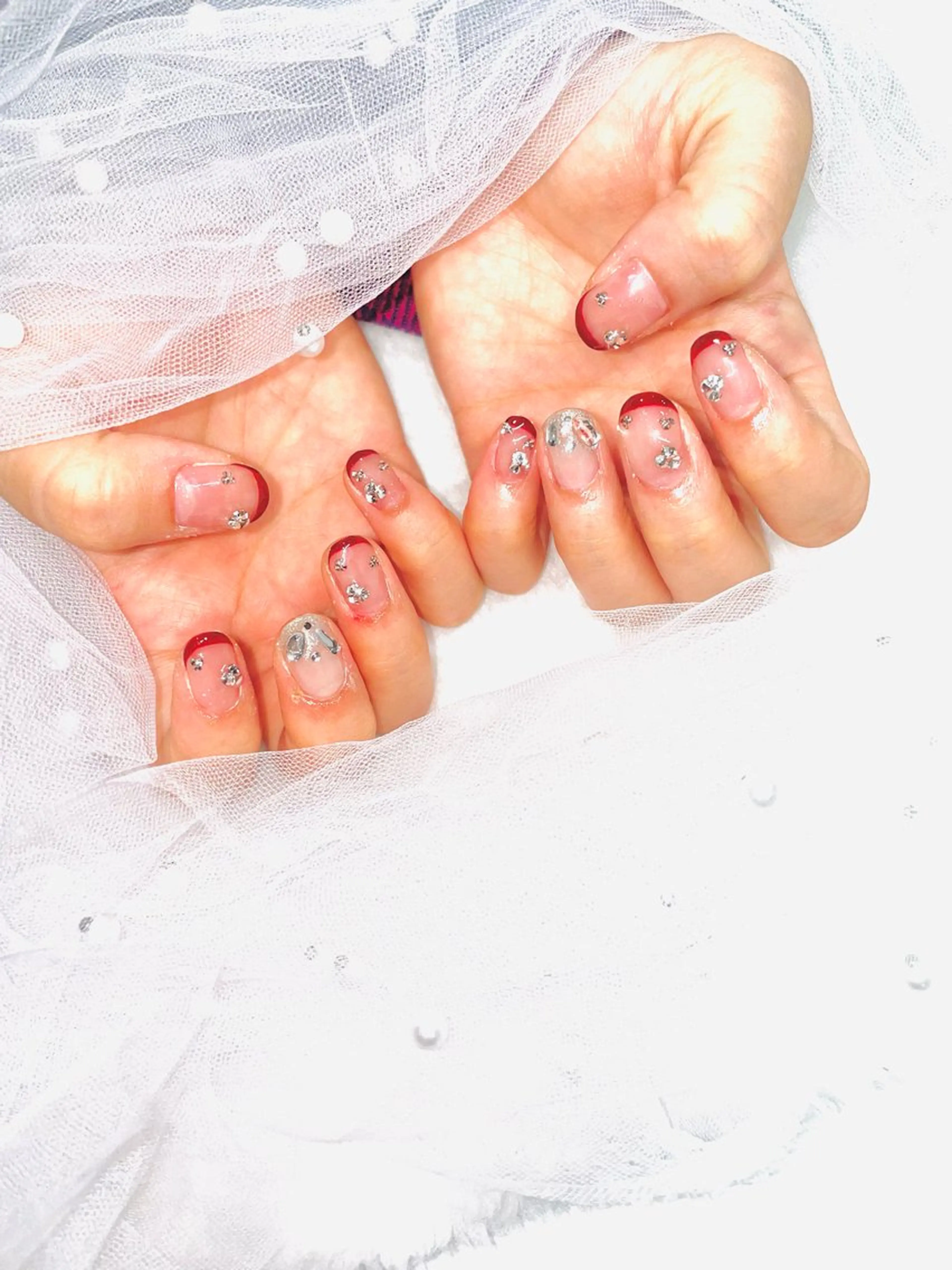 ネイル フレンチネイル 赤色 冬ネイル クリスマス ハンドネイル I-nail Moeのネイルデザイン