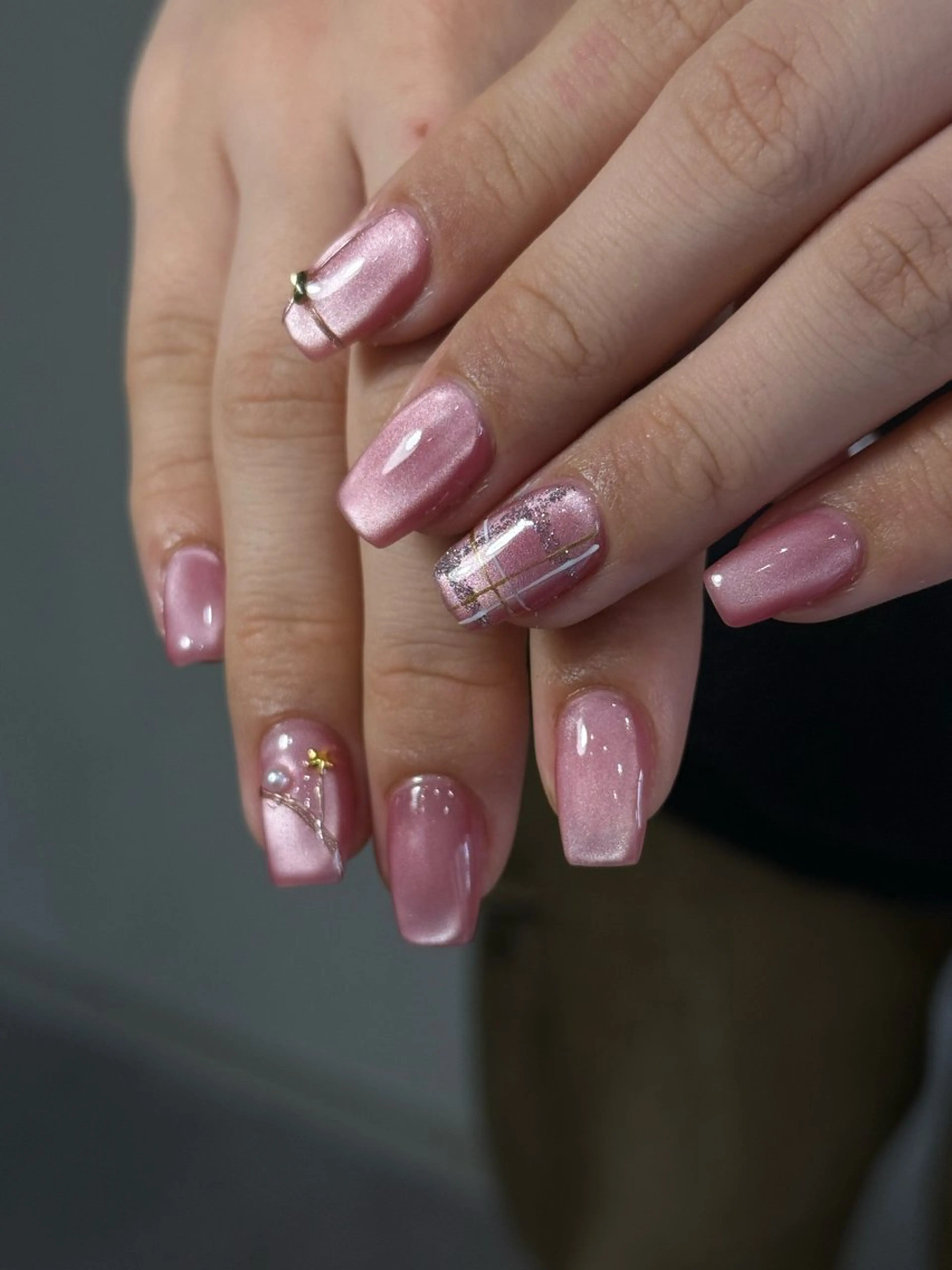 ネイル neouv所属・NEOUV_ mikuのネイルデザイン