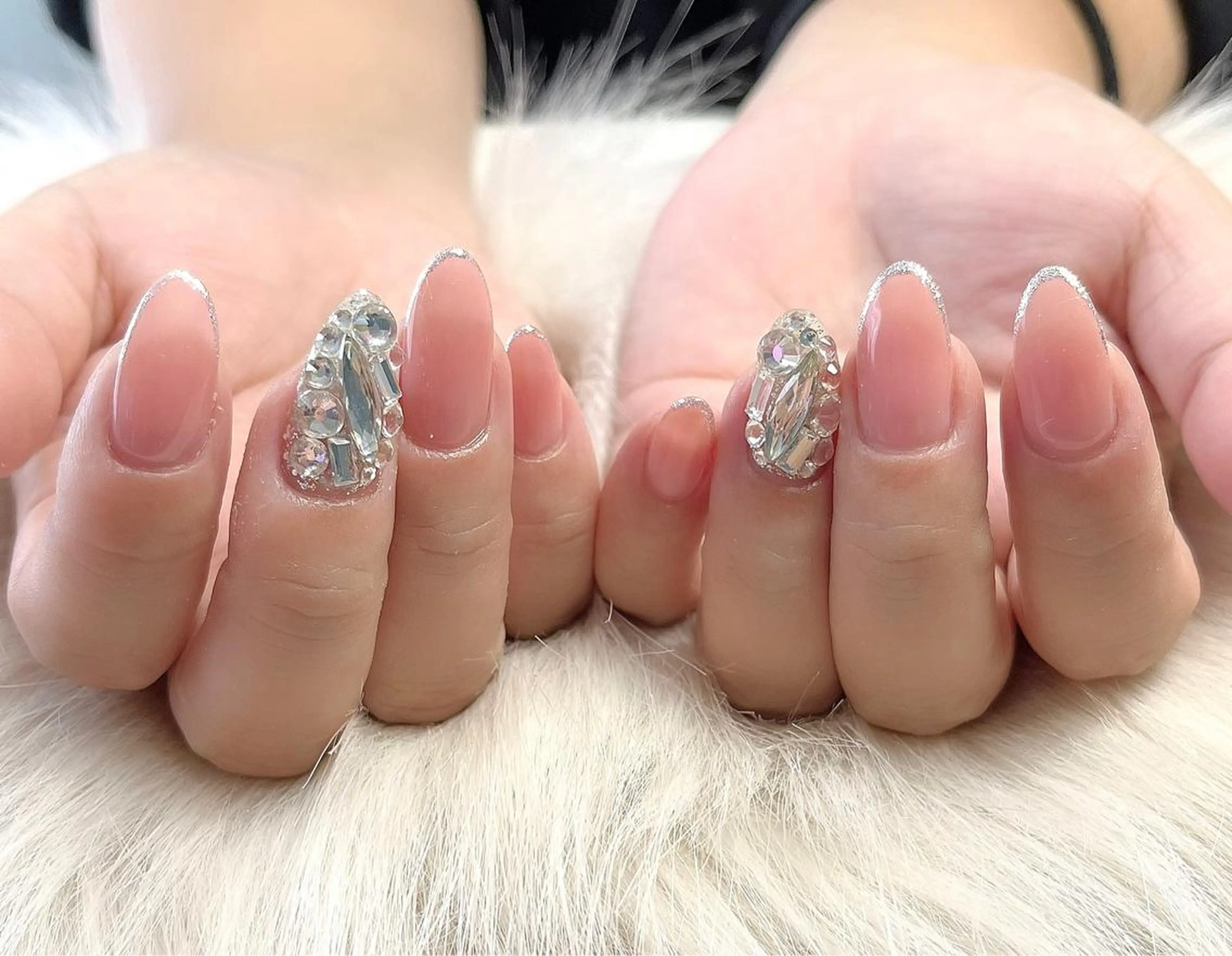 ネイル ストーンネイル Nail Salon Momoのネイルデザイン