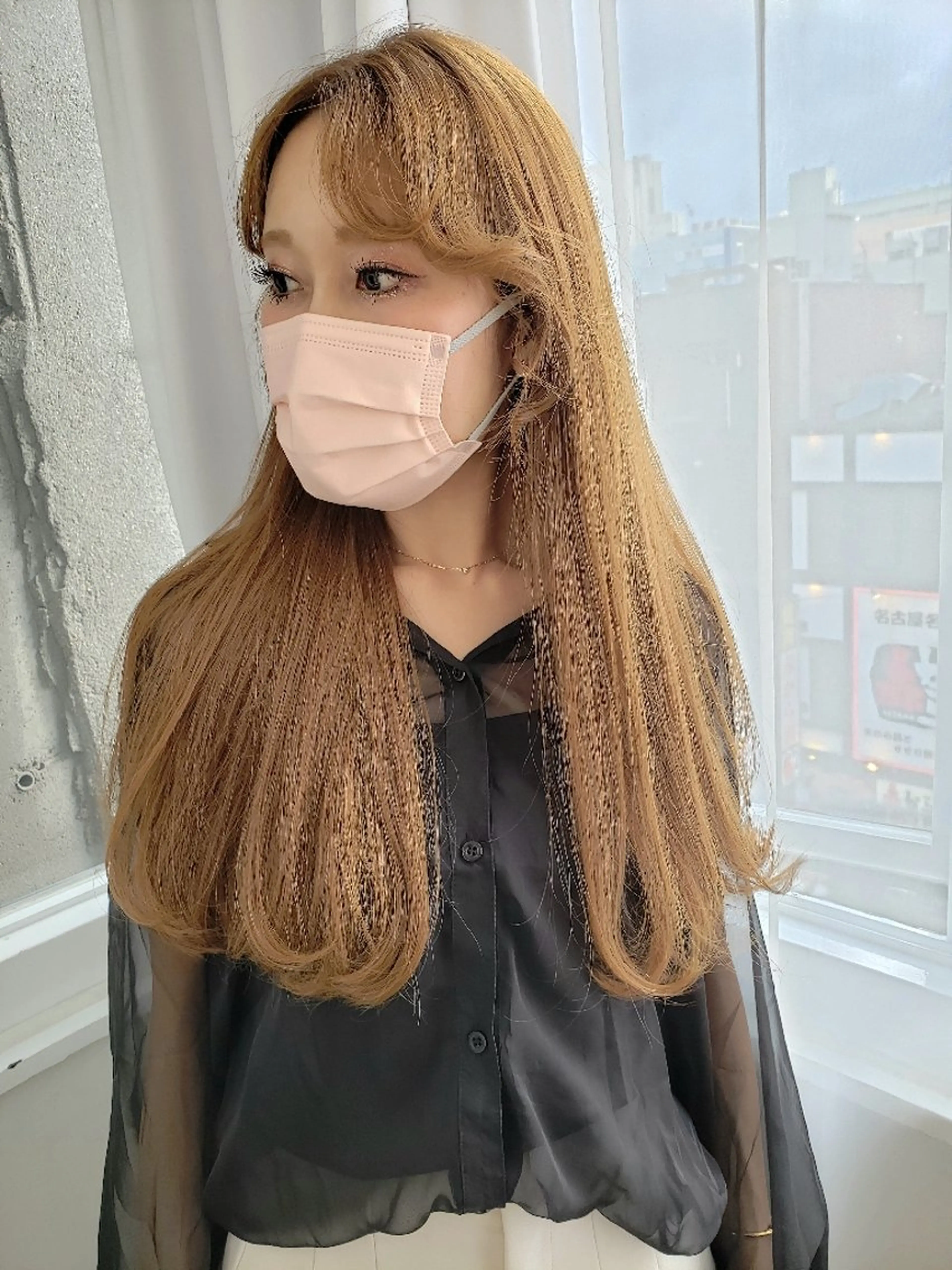 ロング カラー ヘアアレンジ ベージュカラー ブリーチ ミルクティーベージュ ブリーチなしカラー 成瀬 弘光のヘアスタイル