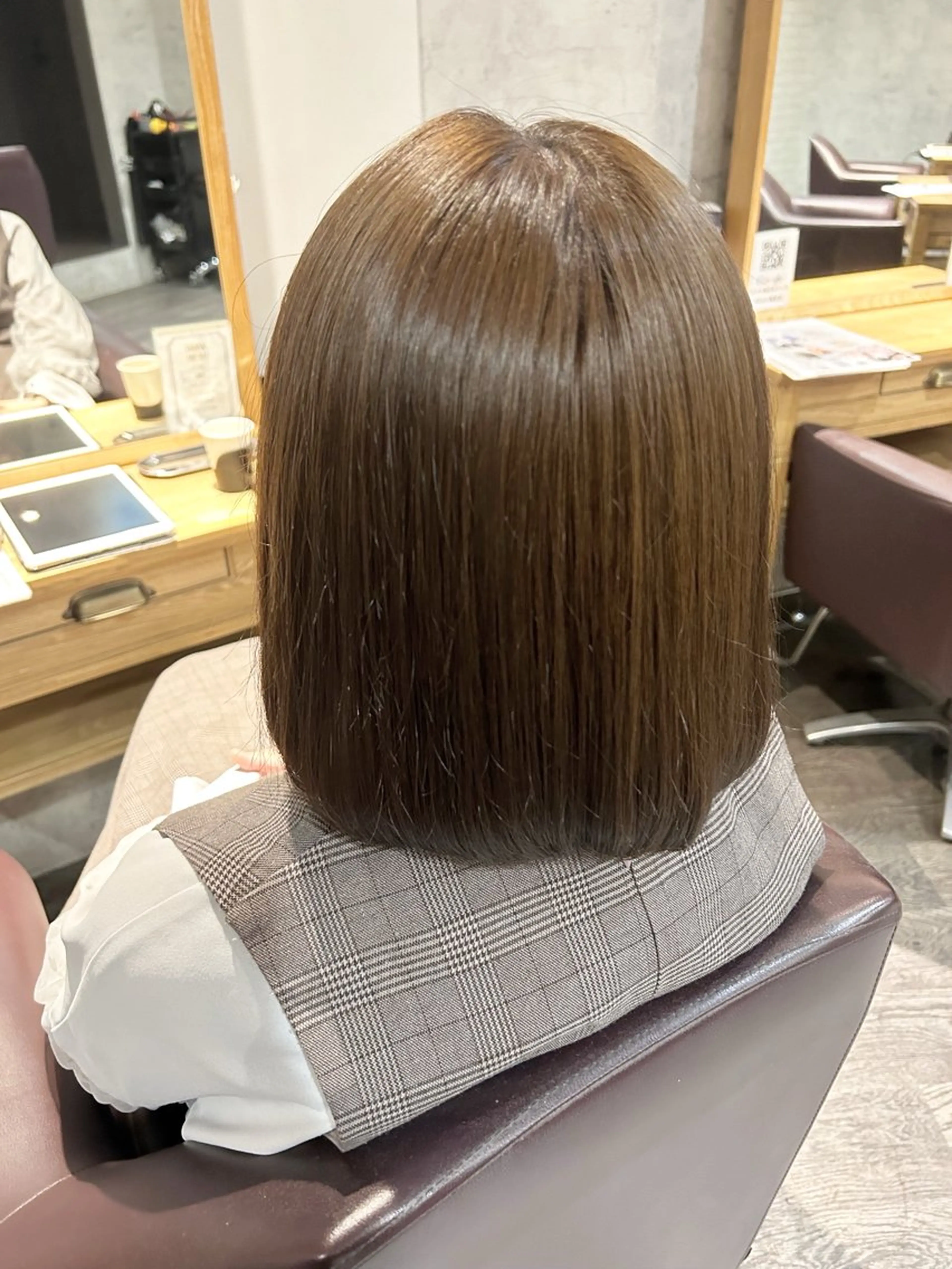 ミディアム カラー グレージュ オリーブグレージュ オリーブグレー カット ヘアカラー トリートメント パーソナルカラー 診断🍀マリンのヘアスタイル