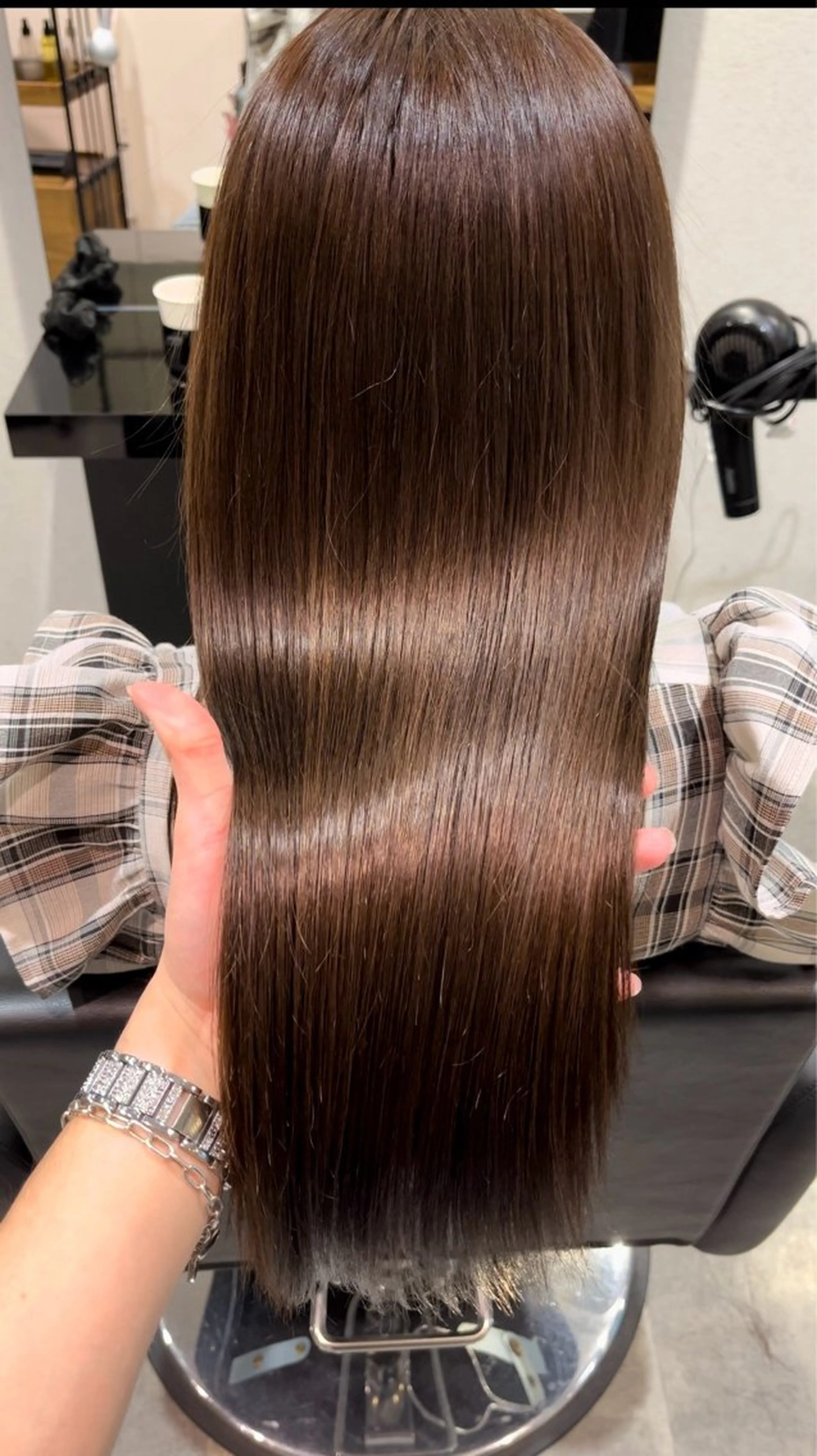 ミディアム カラー カット ヘアカラー トリートメント トイロ武蔵小杉所属・ナチュラル韓国ヘア 🇰🇷塚田凌太のヘアスタイル