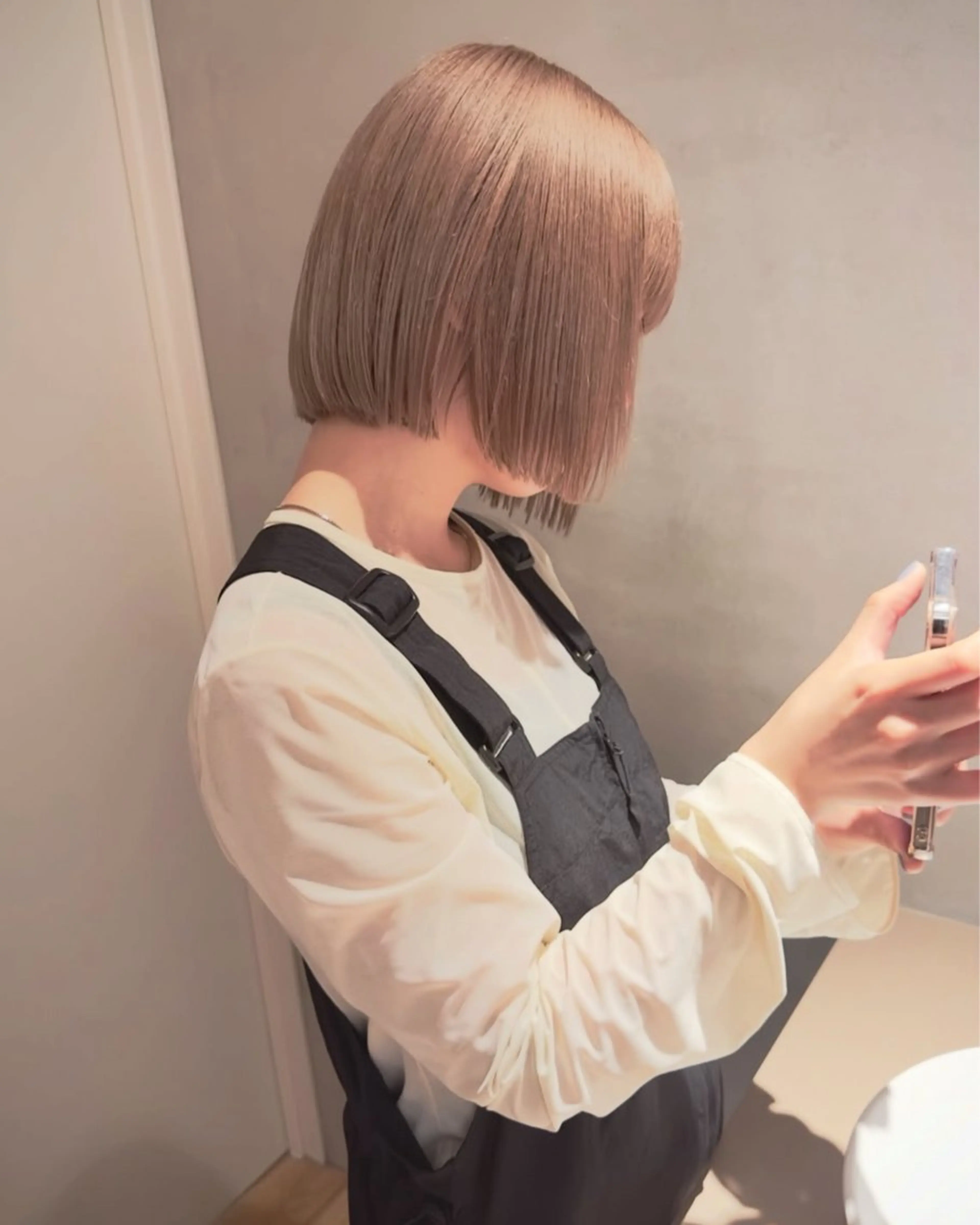 ミディアム カラー カット ヘアカラー ハイトーン・デザイン 🏆HINOKIのヘアスタイル