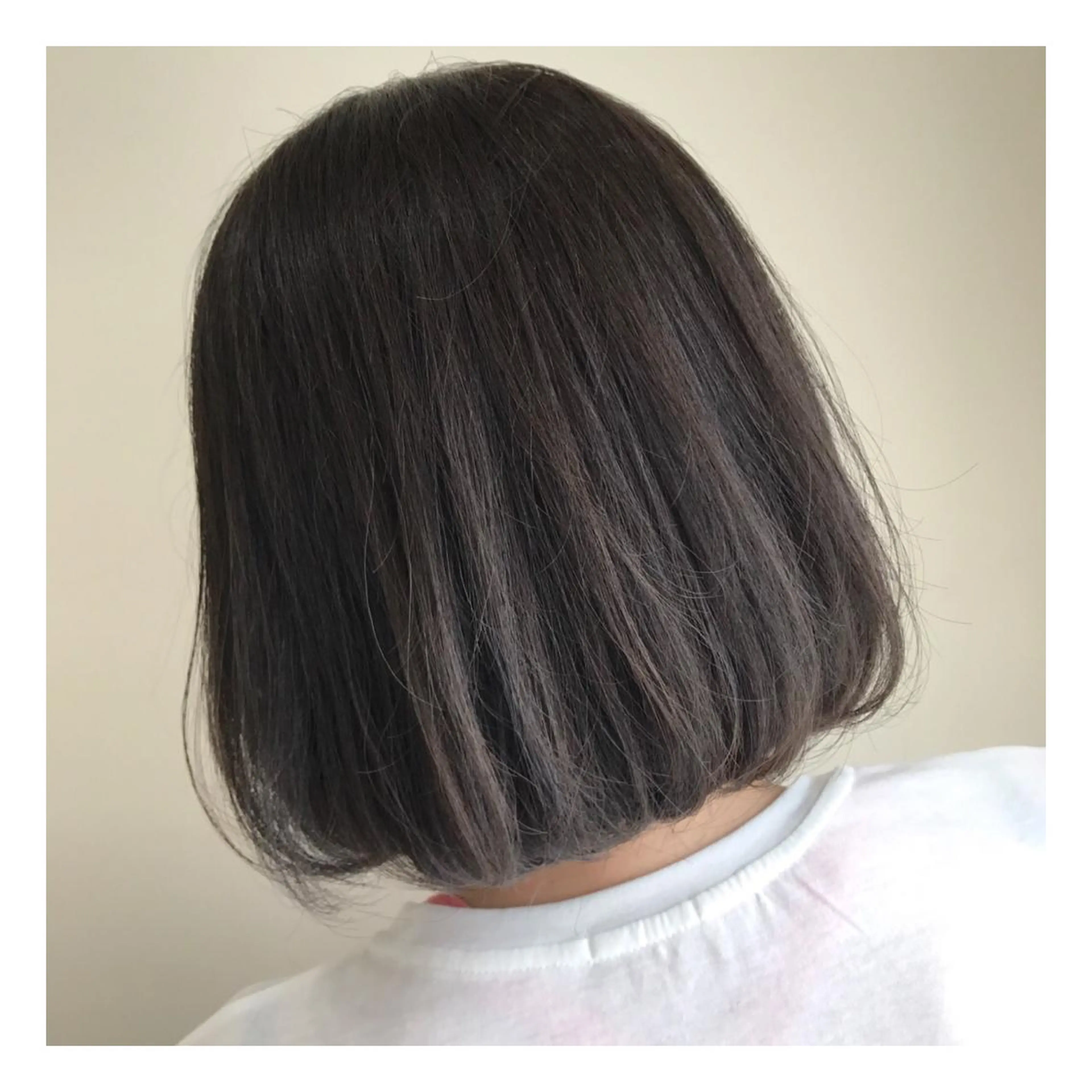 ミディアム カラー パーマ ヘアアレンジ メンズ キッズ ネイル マツエク・マツパ アッシュ 透明感カラー ダークグレー ダークグレージュ グレージュ ヘアカラー トリートメント 福壽 優奈のヘアスタイル