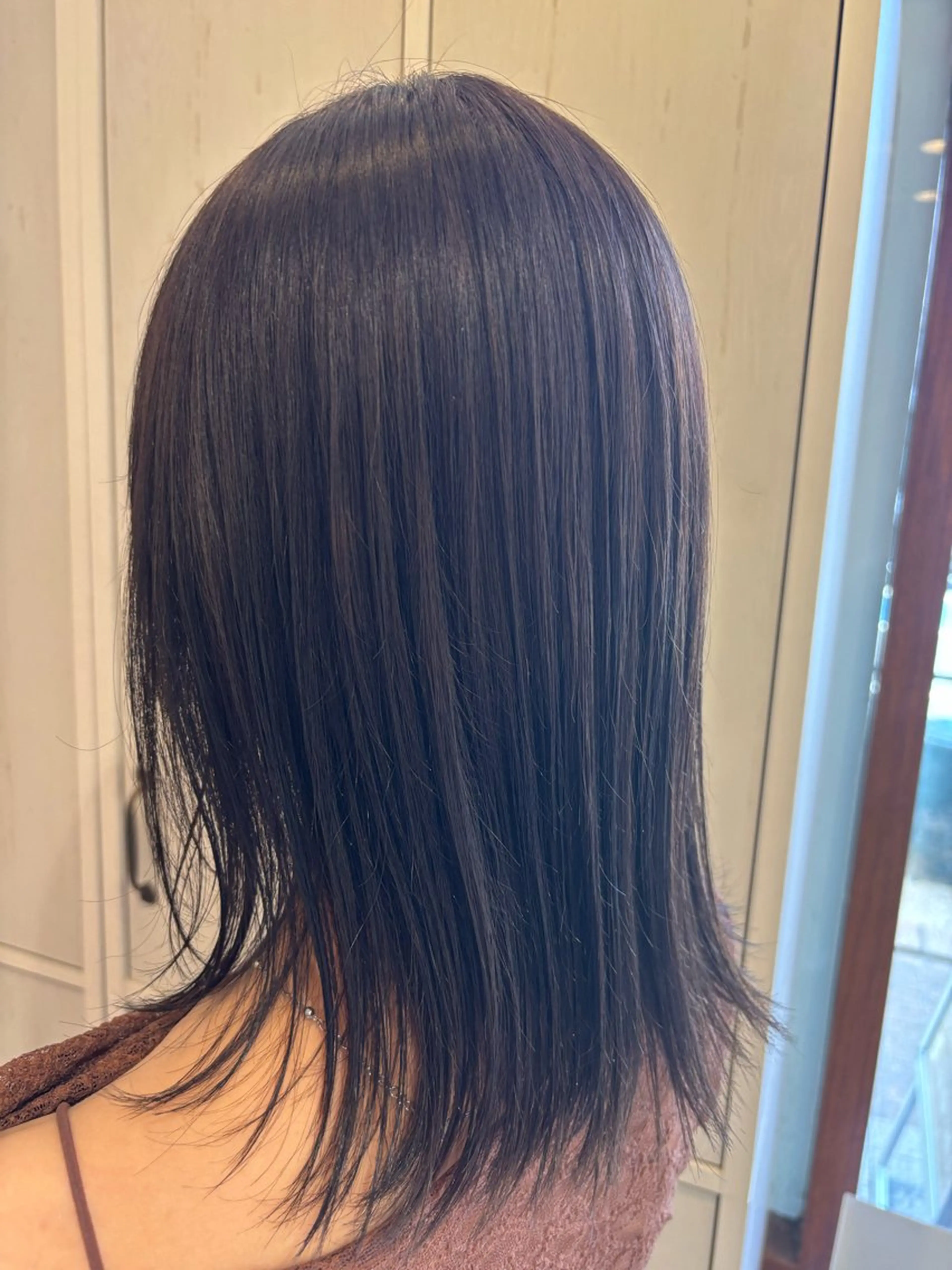 カラー グレージュ 永山 空和のヘアスタイル