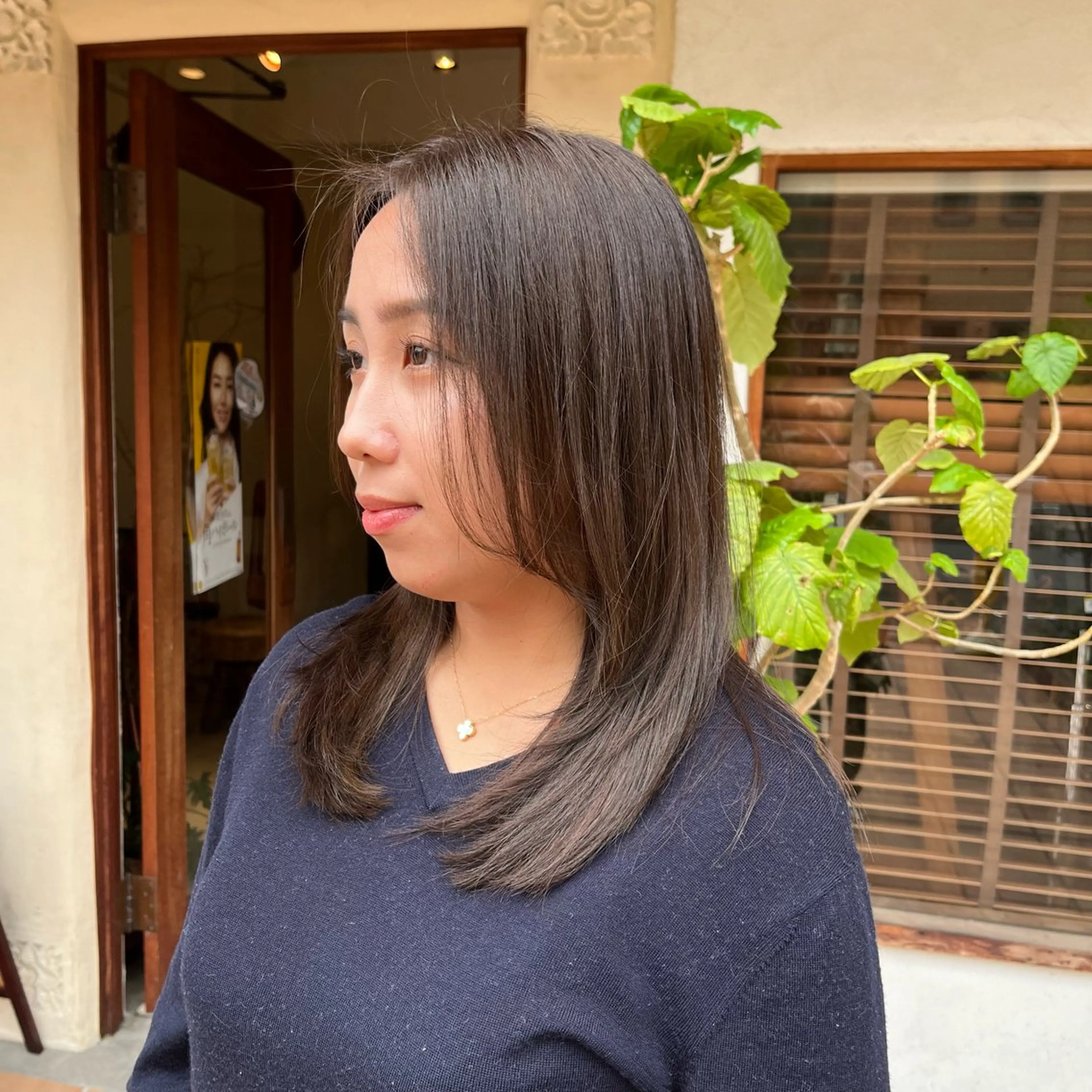 ミディアム カット ヘアカラー トリートメント ヘッドスパ putri店長 和田鈴采のヘアスタイル