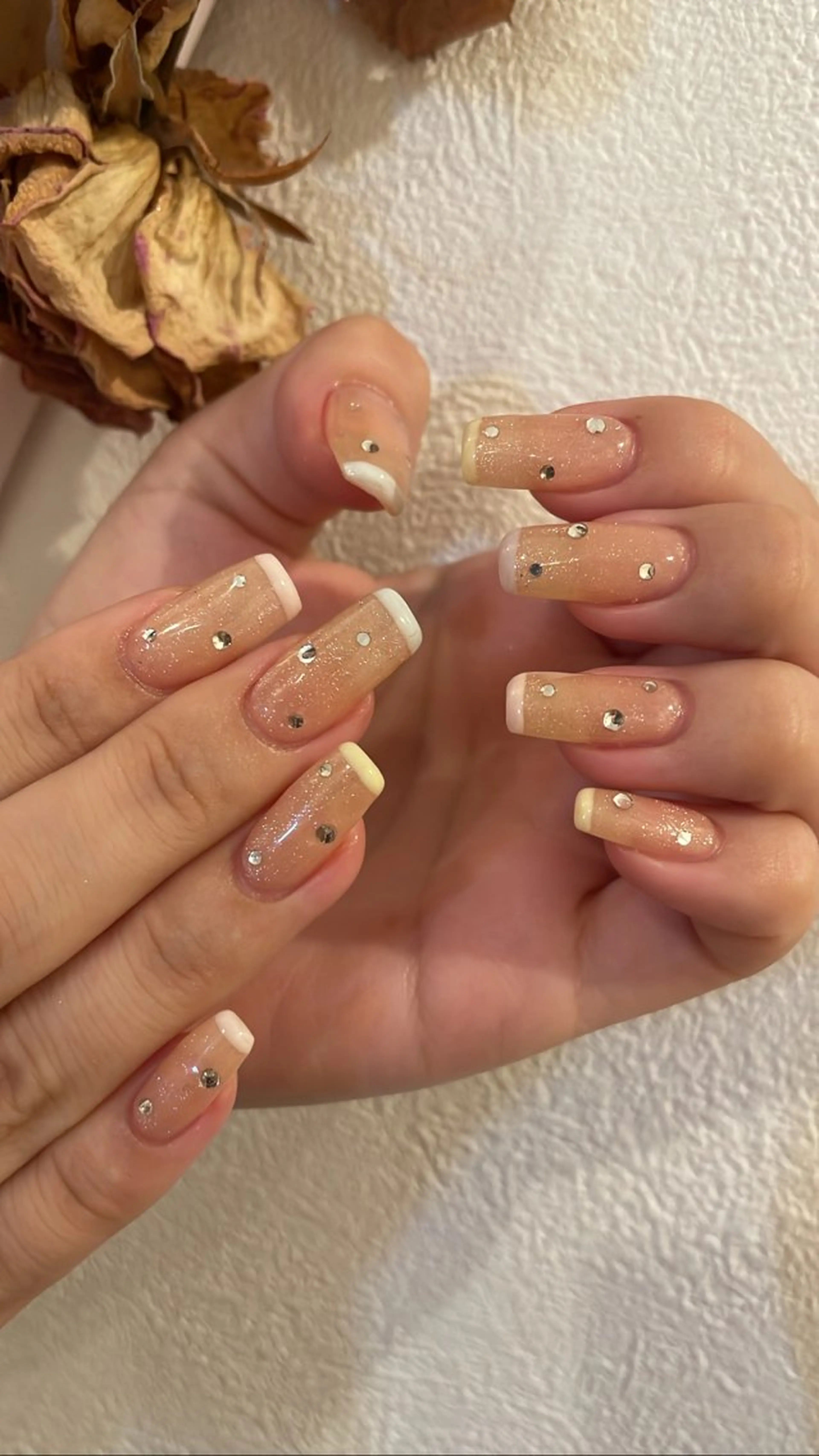 ネイル ハンドネイル revia所属・ERI Nailistのネイルデザイン