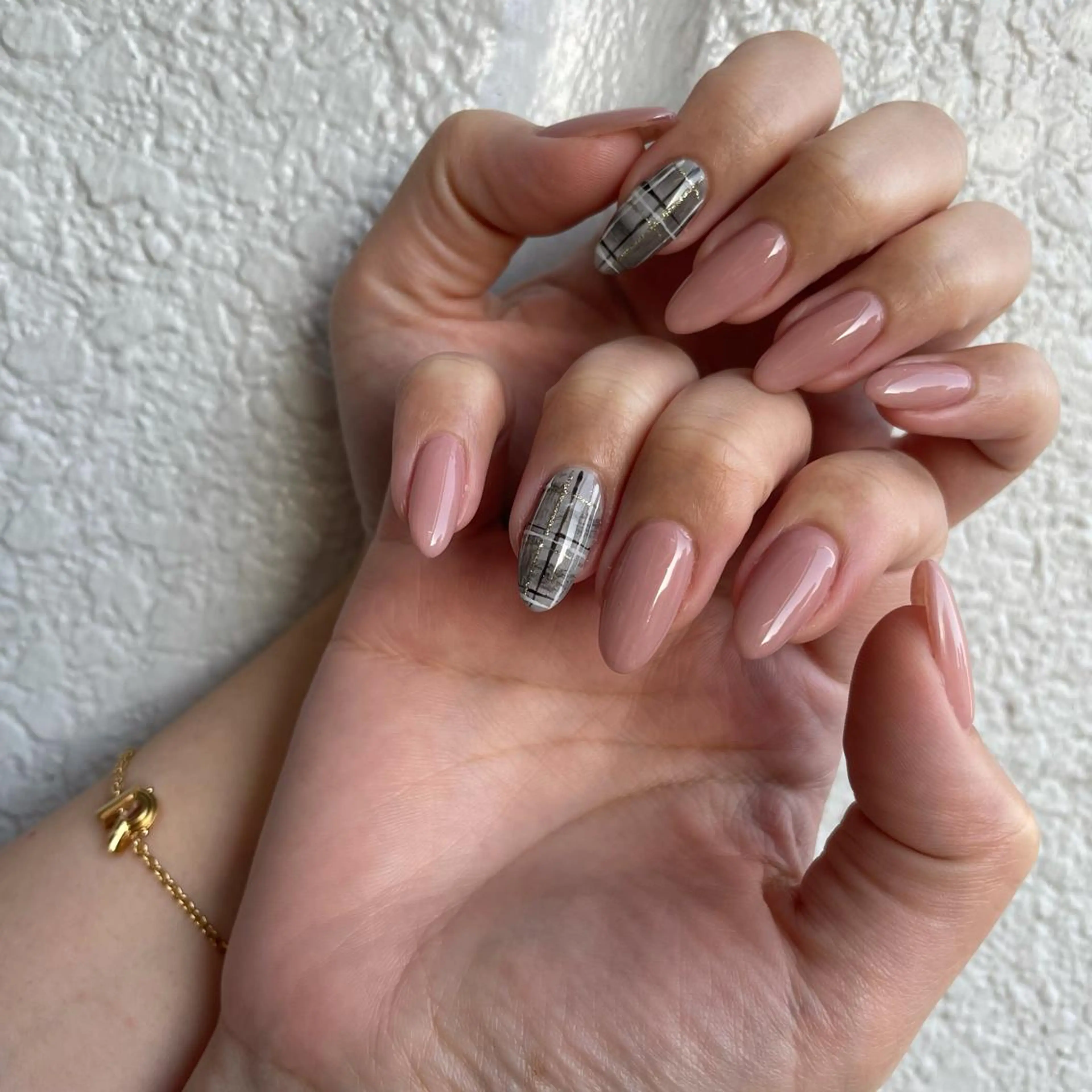 ネイル 【カメレオン】 上村 祥子のヘアスタイル