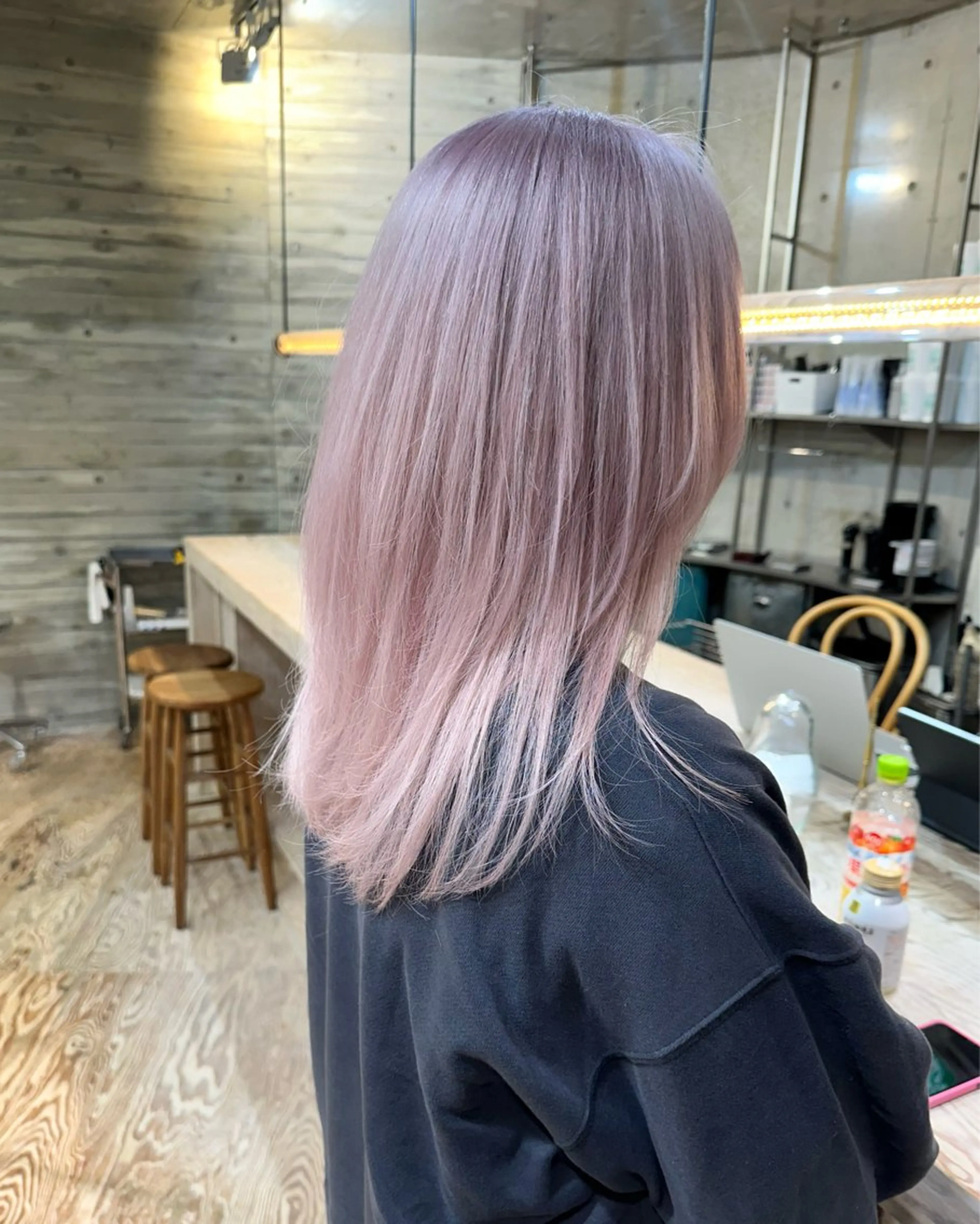 カラー ヘアカラー トリートメント 抜きっぱなしブロンド ササキカズマのヘアスタイル