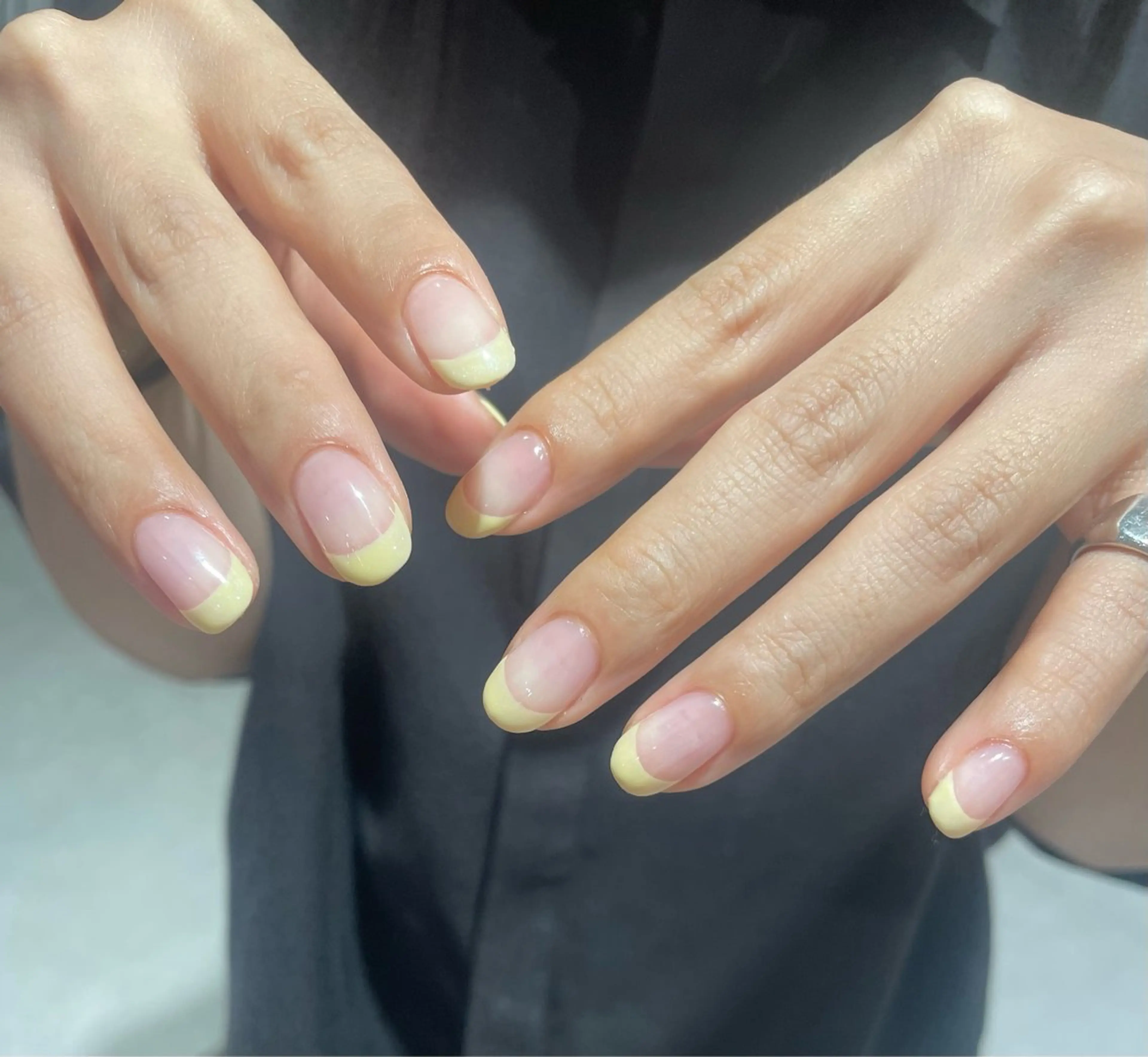 ネイル フレンチネイル ハンドネイル NOA⌇ para gelのネイルデザイン