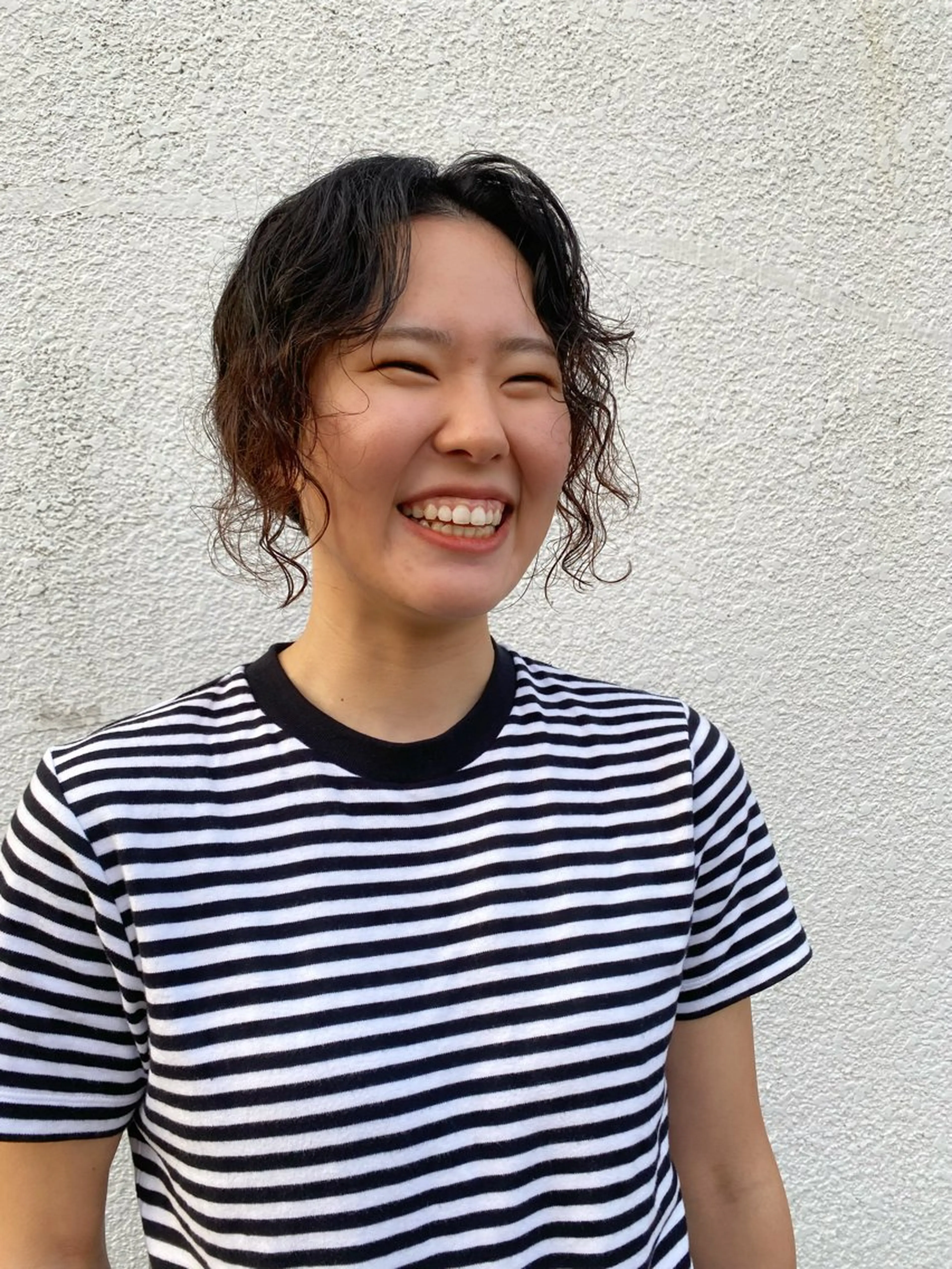 ミディアム 小日向 沙織のヘアスタイル