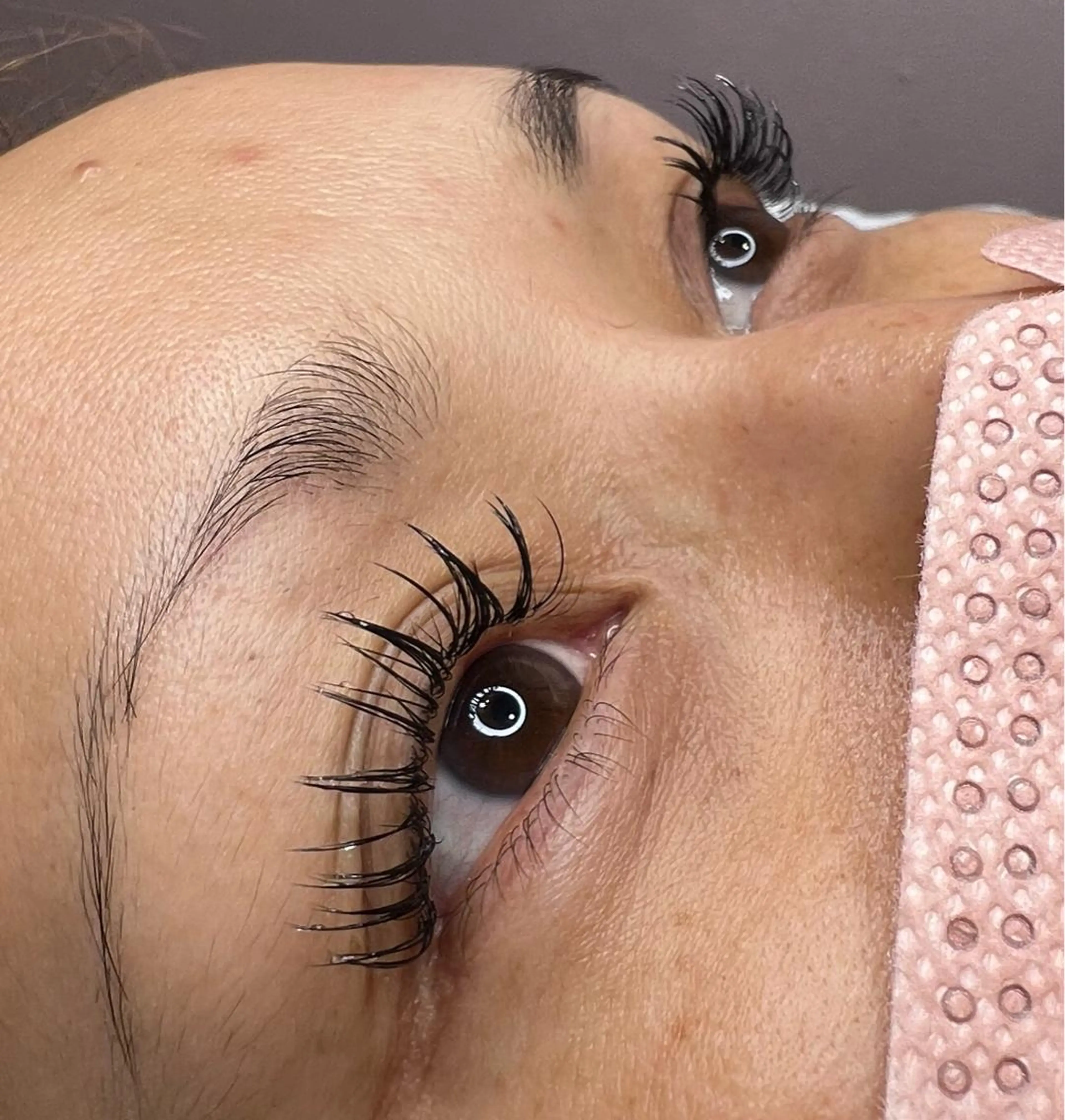 マツエク・マツパ REVE by figaro所属・福井 珠乃のヘアスタイル