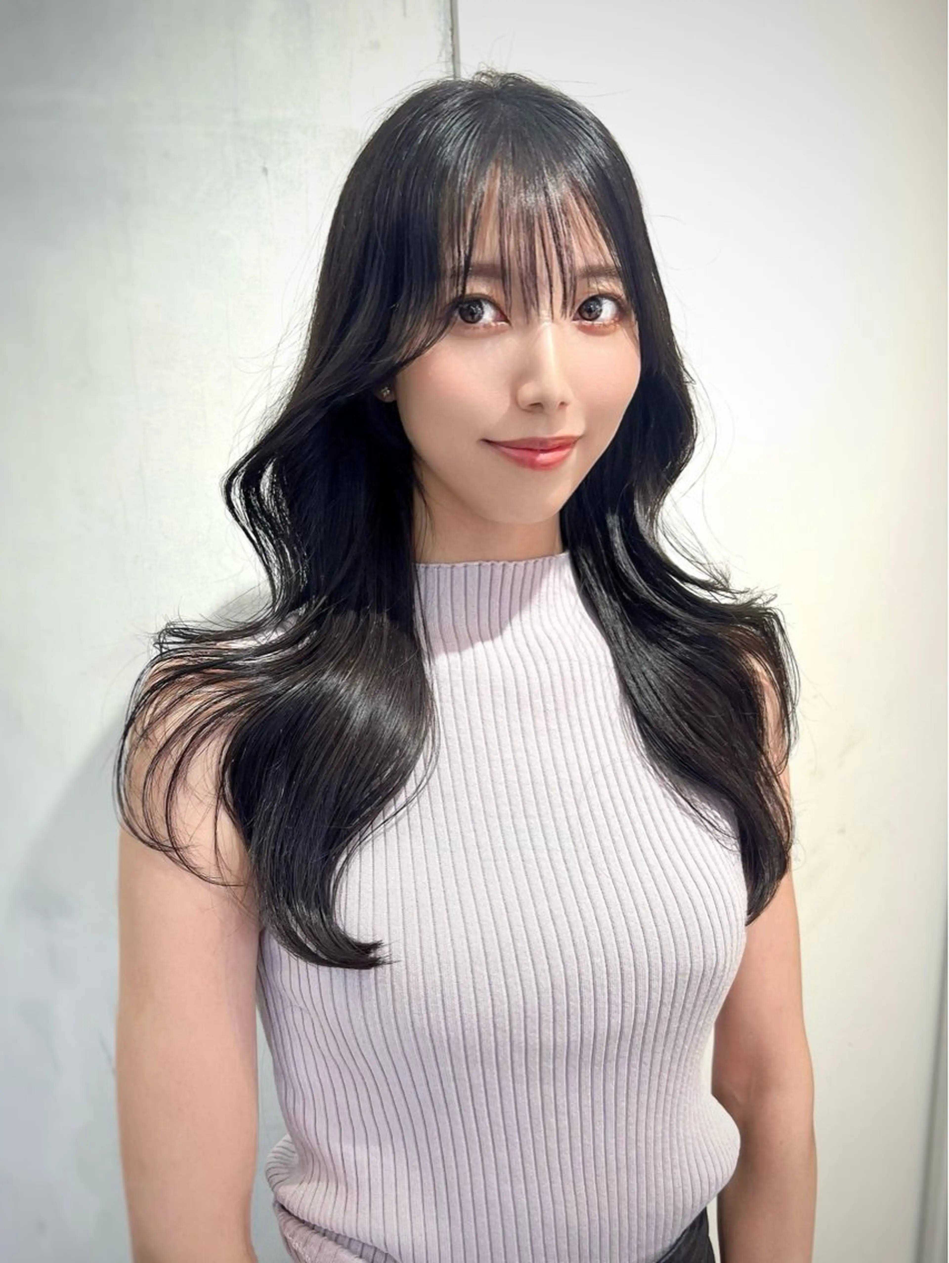 セミロング カット ヘアカラー トリートメント 韓国風🇰🇷顔周り レイヤーカット羽田航のヘアスタイル