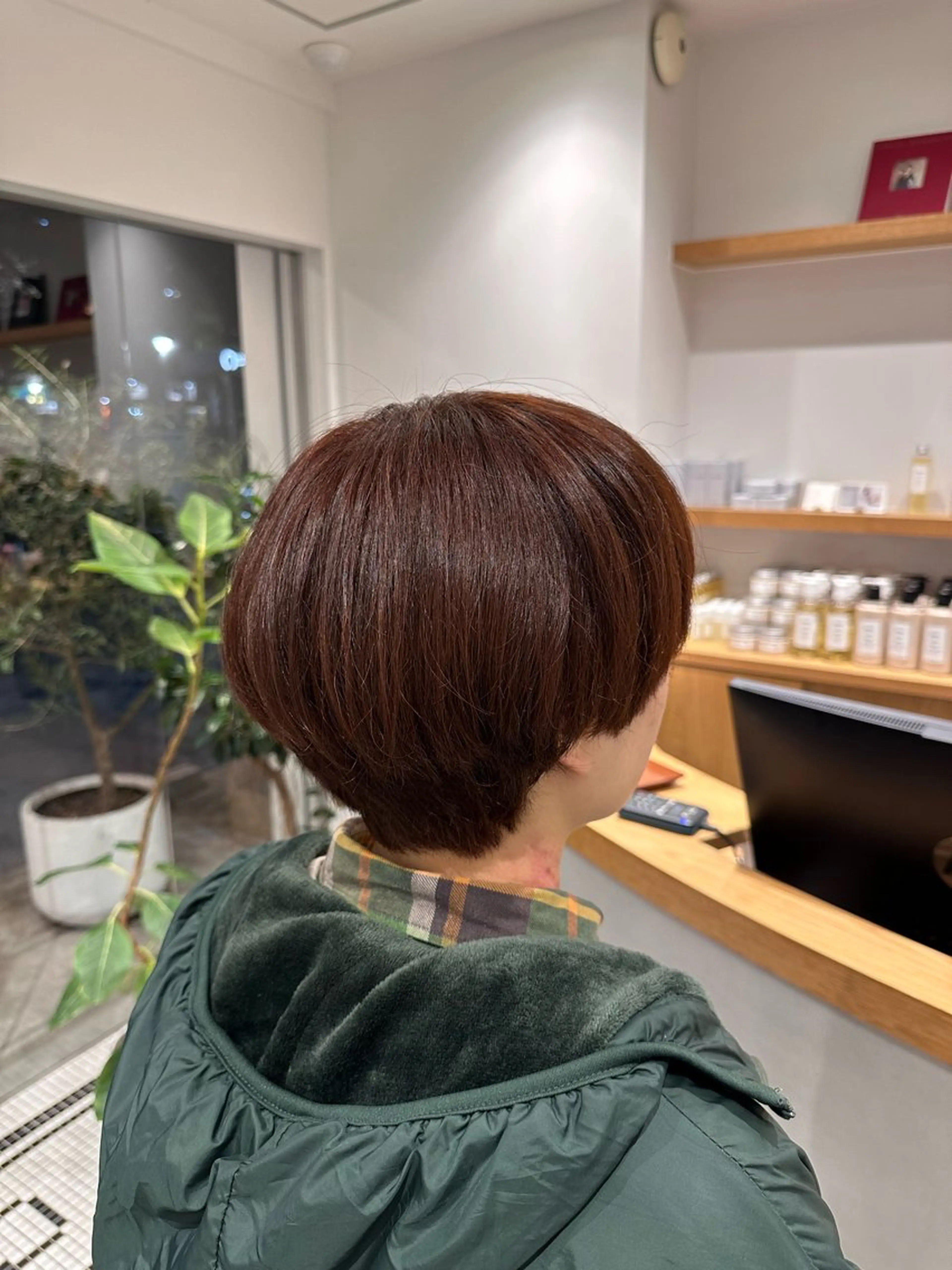 ショート カラー CYAN.矢場町店所属・井村 晃琉のヘアスタイル