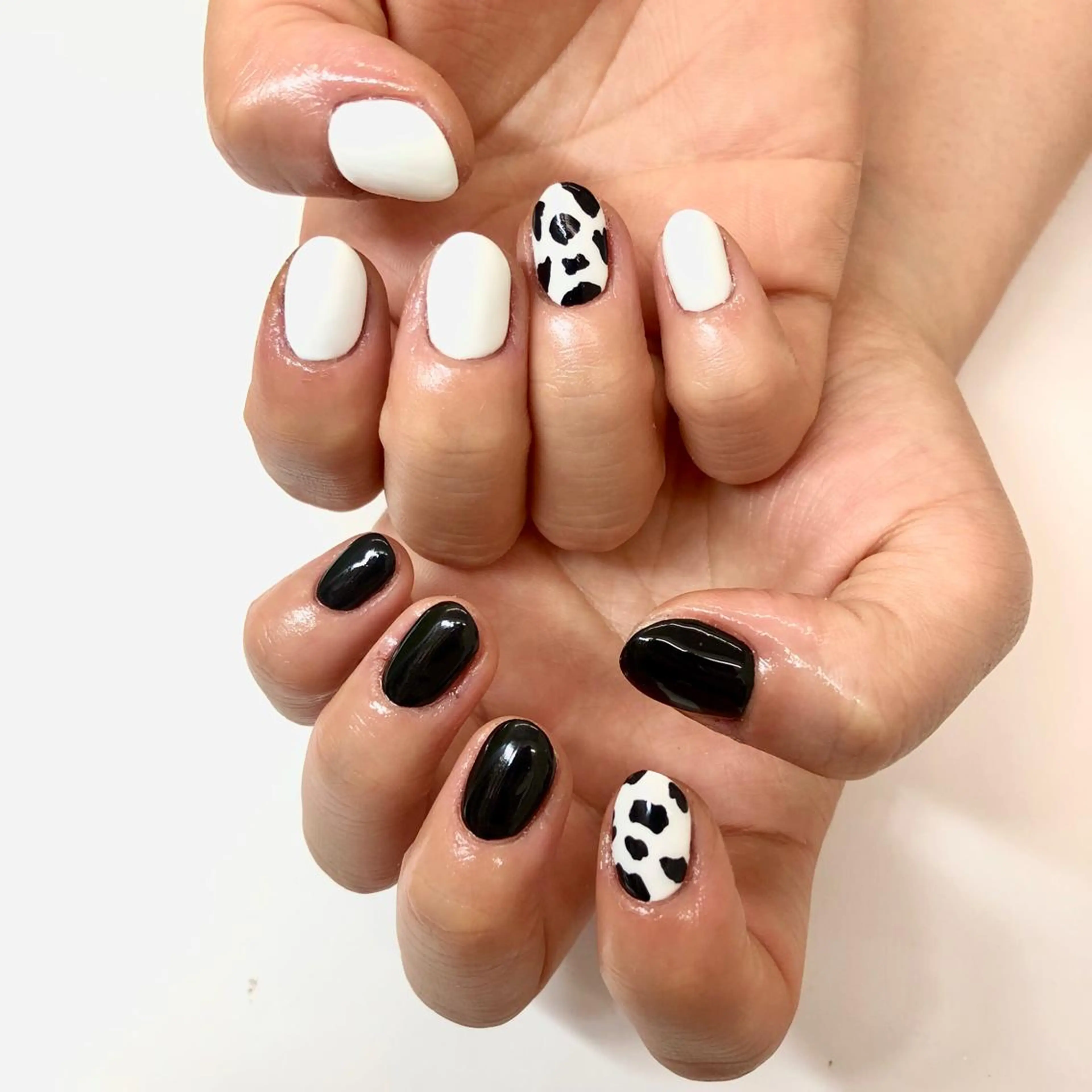 ネイル ハンドネイル フットネイル Minami 🍓のネイルデザイン