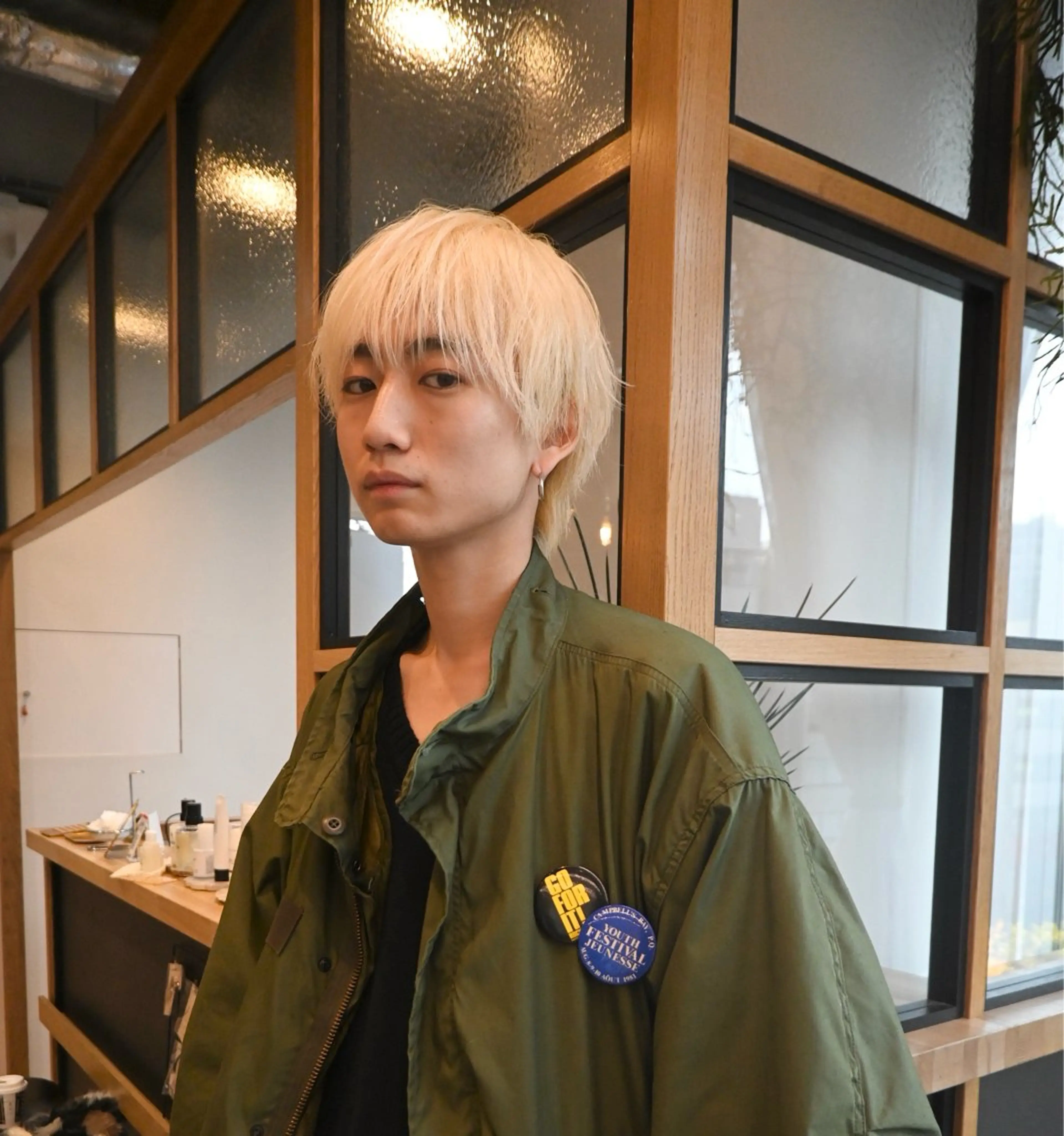 ミディアム カラー メンズ メンズブリーチ メンズハイトーン ブリーチ 抜きっぱなしブロンド ハイトーンカラー ヘアカラー December/jingumae所属・ブリーチ・パーマ モデル募集うえちりくのヘアスタイル