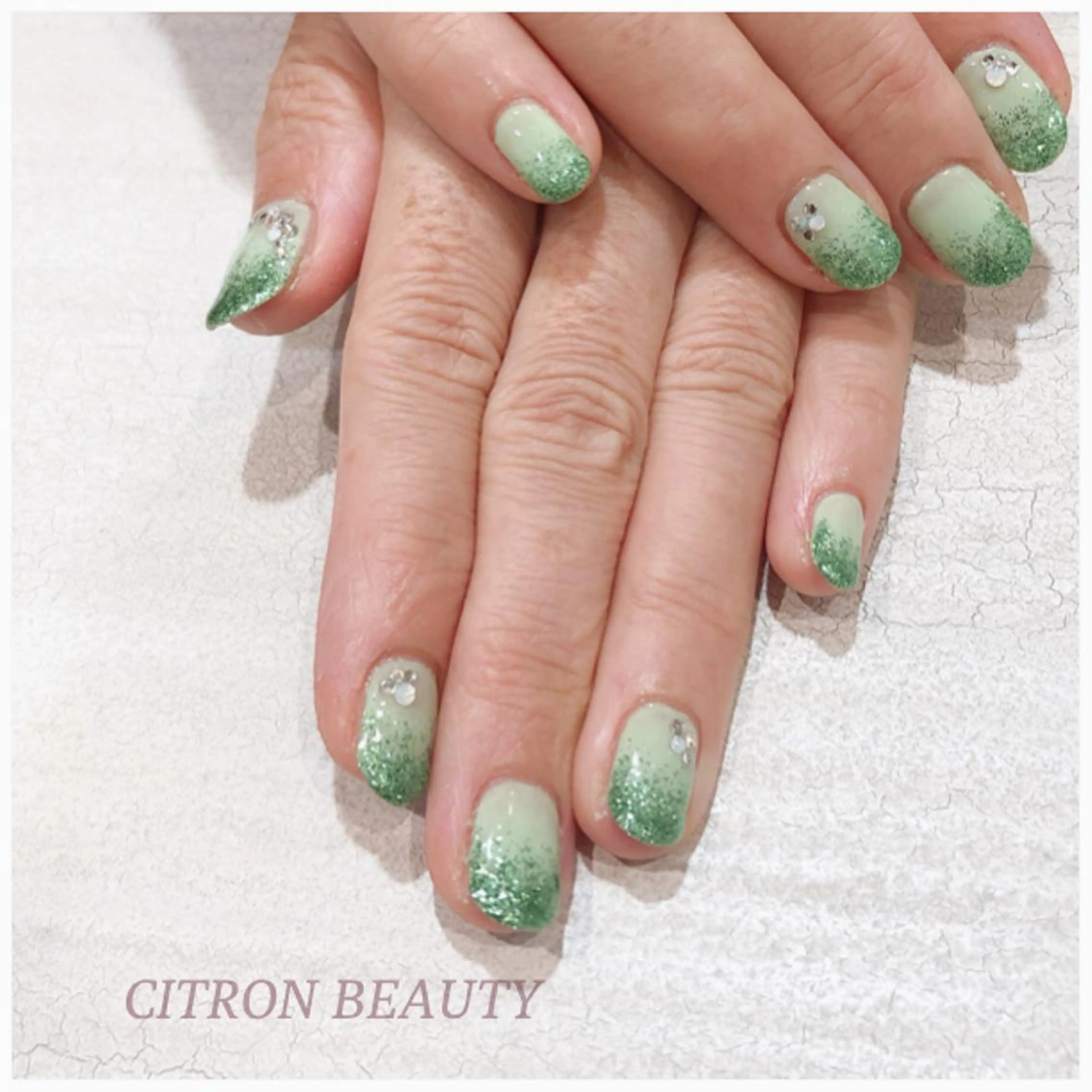 ネイル グリーン CITRON NAIL💅冨田のネイルデザイン