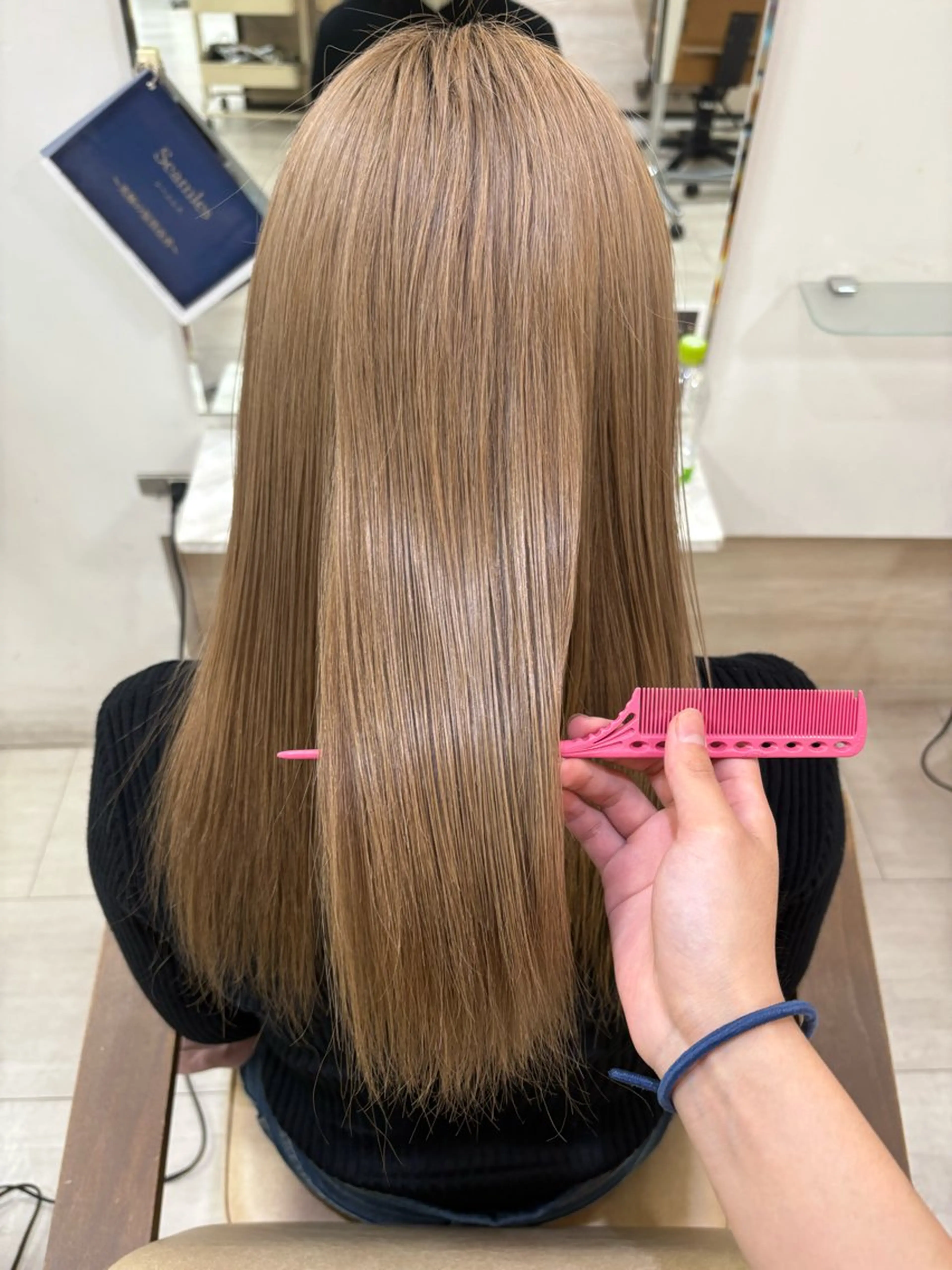 ロング トリートメント 栗田 優月のヘアスタイル