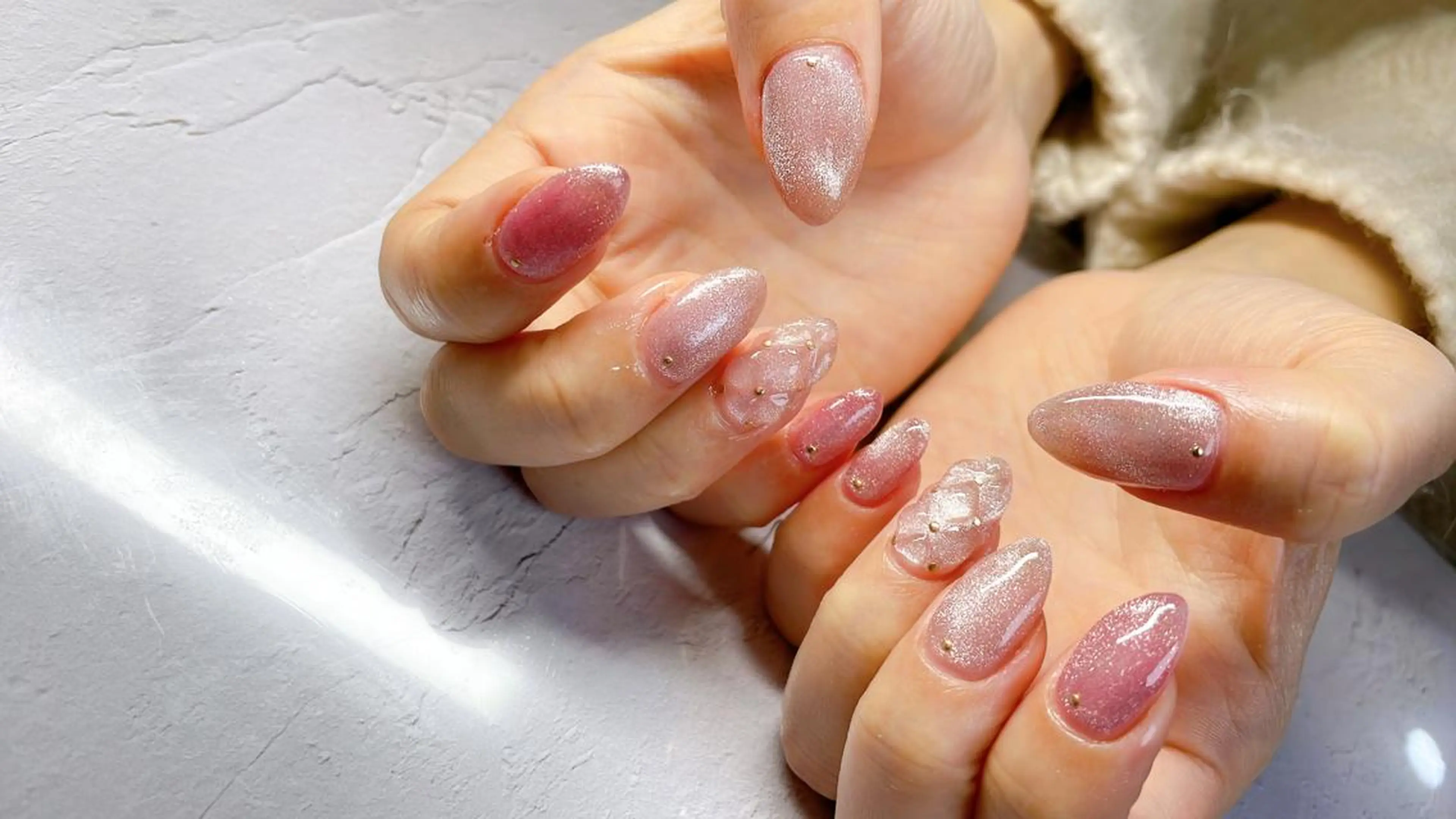 ネイル マグネットネイル ハンドネイル LaLa Peach 福岡のマツエク・マツパデザイン