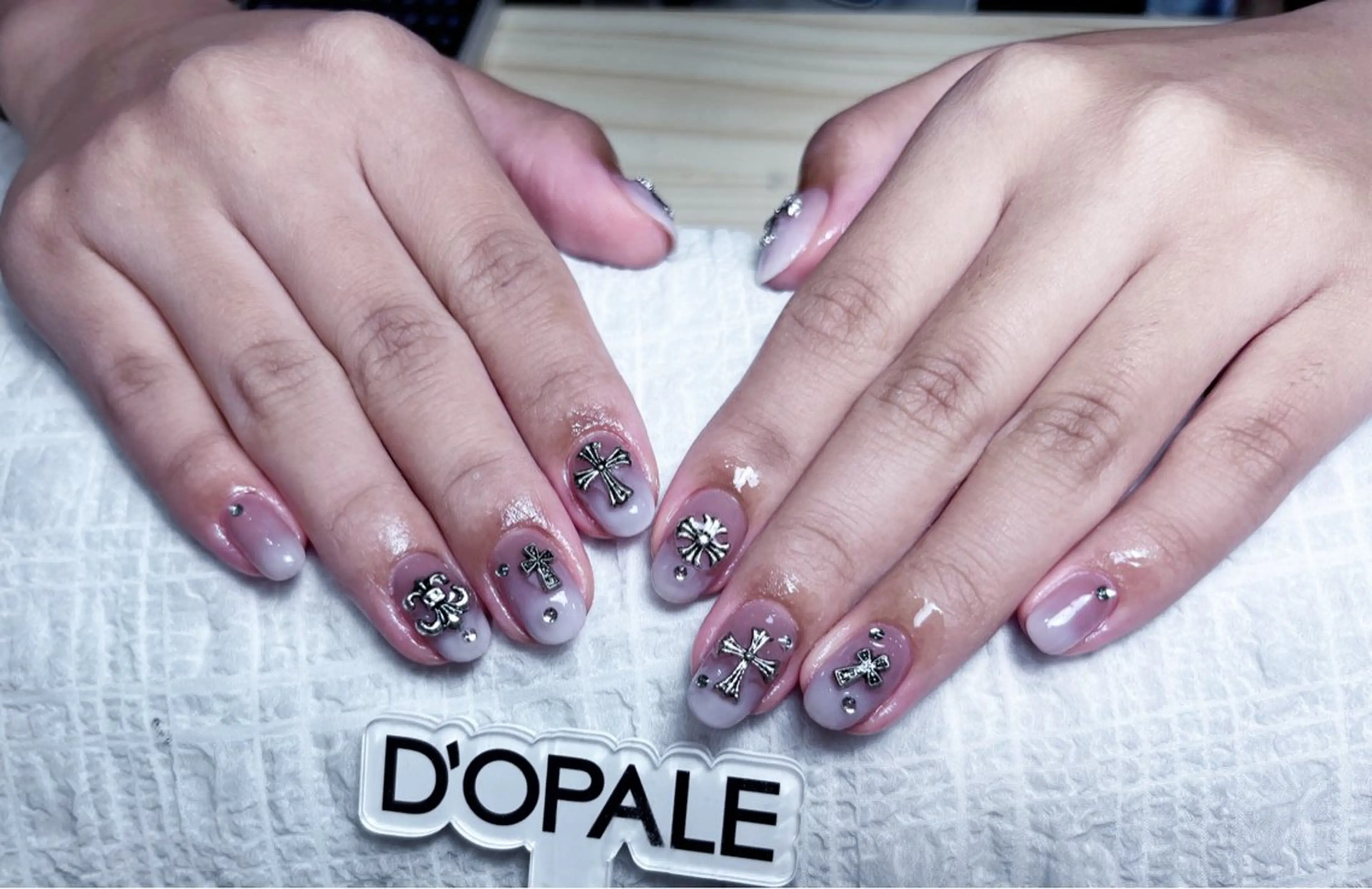 ネイル ハンドネイル DOPALE 上野店サロンのネイルデザイン