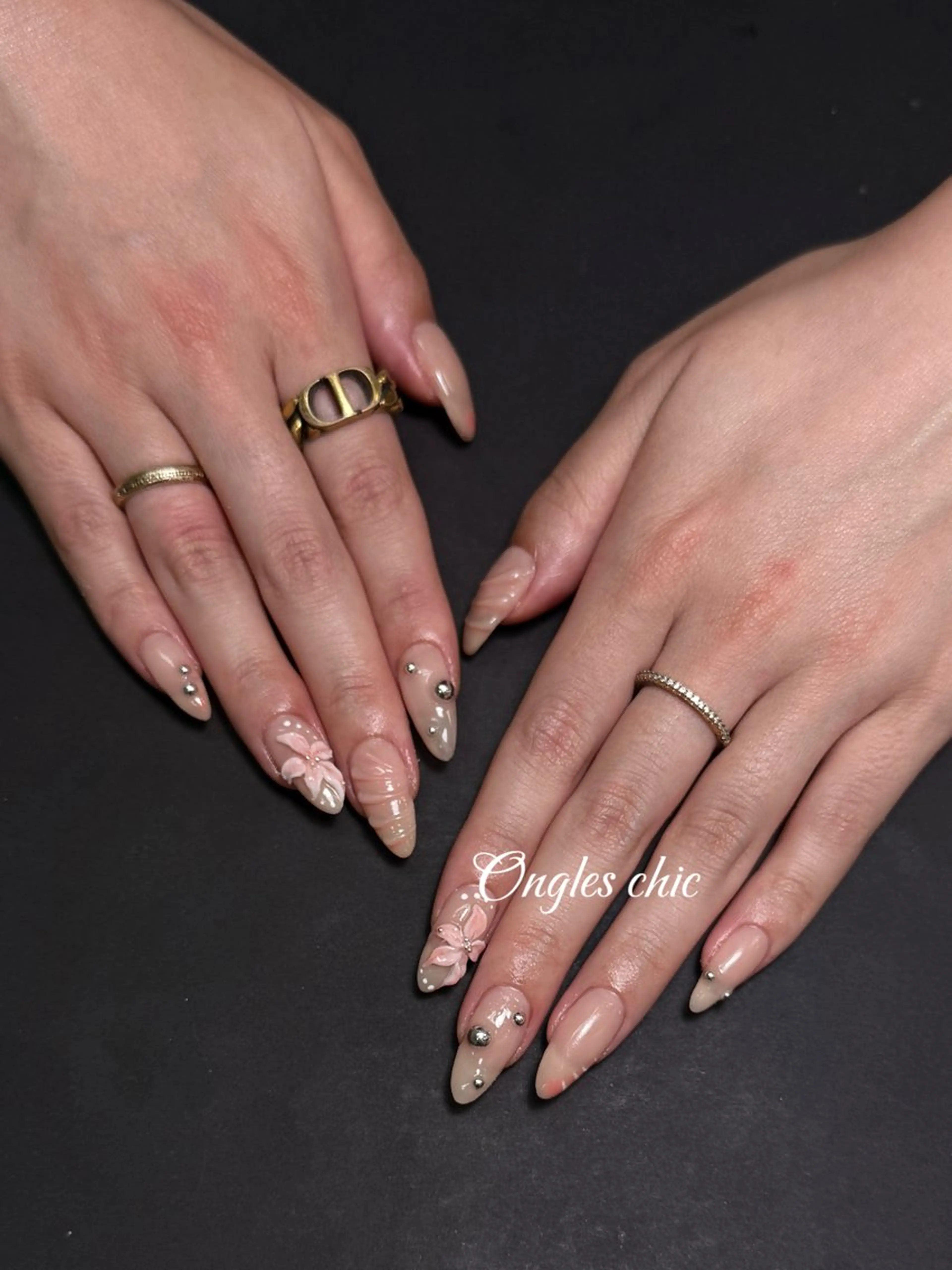 ネイル ハンドネイル ongles chicのネイルデザイン