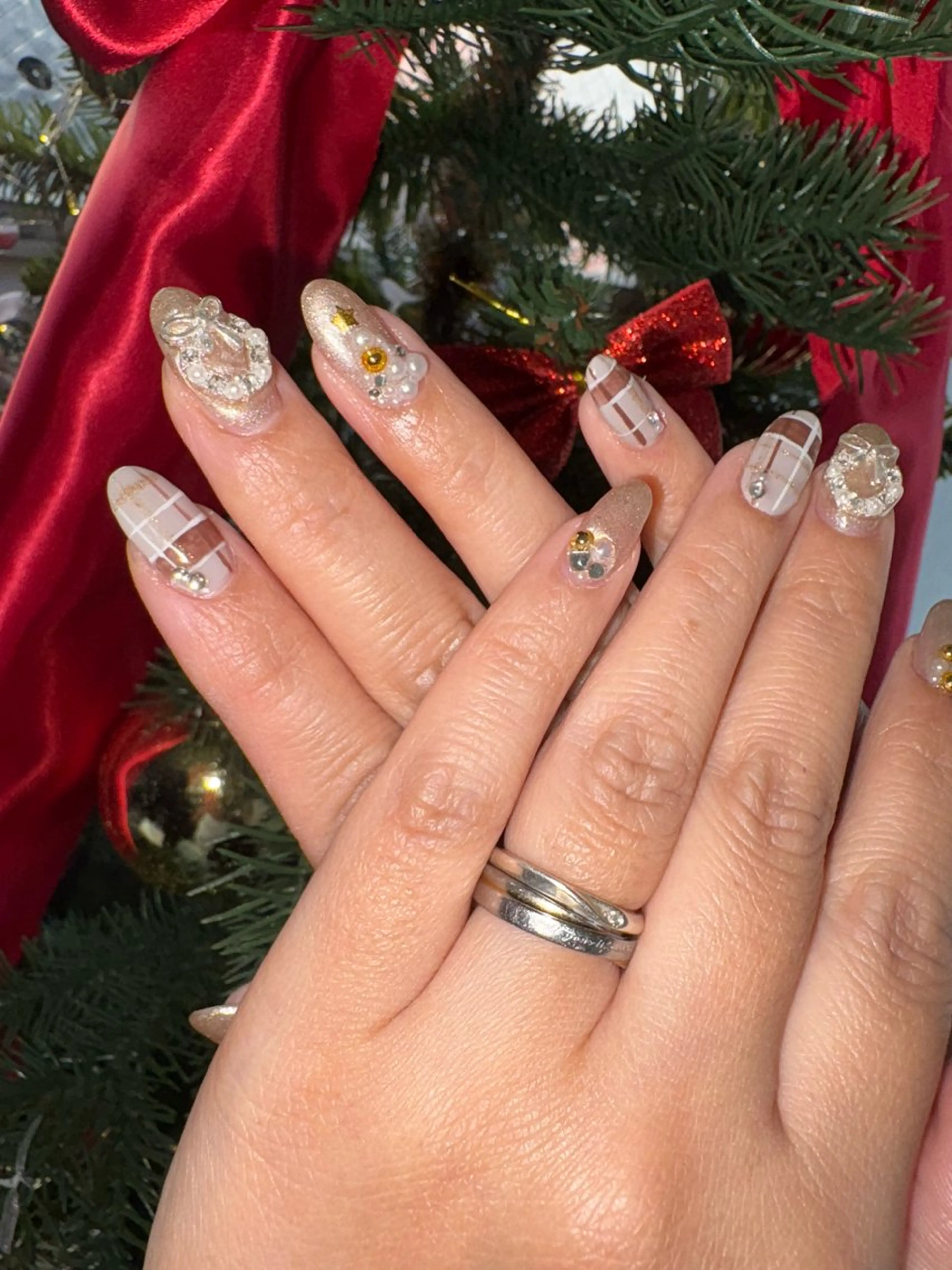 ネイル Rubyna所属・Rubyna HINAのネイルデザイン